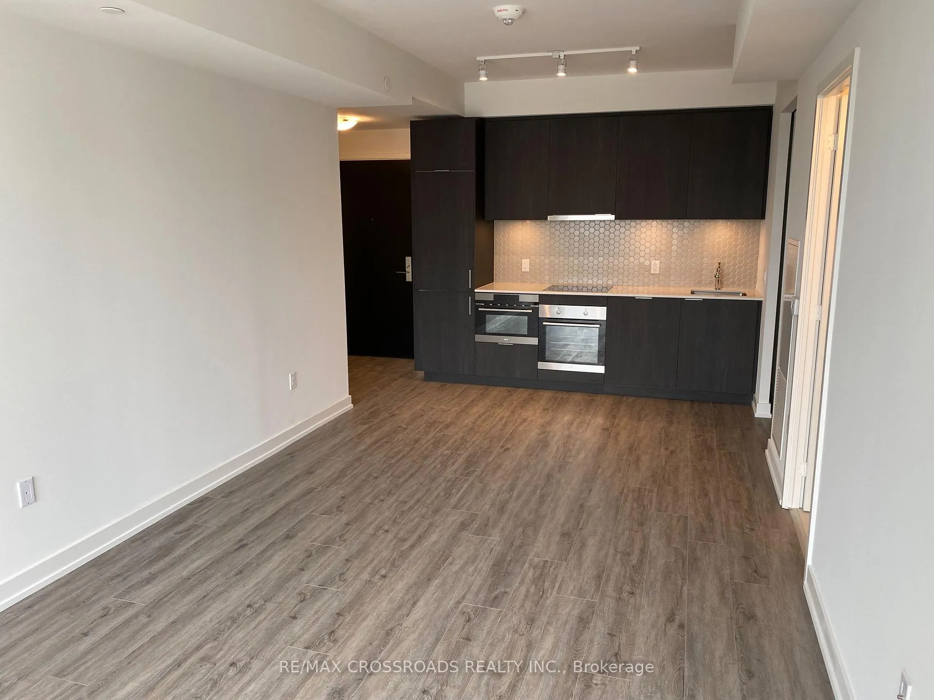 Photo 3 of Unit 1214, 158 Front Street E, Toronto, Moss Park — HOMEH