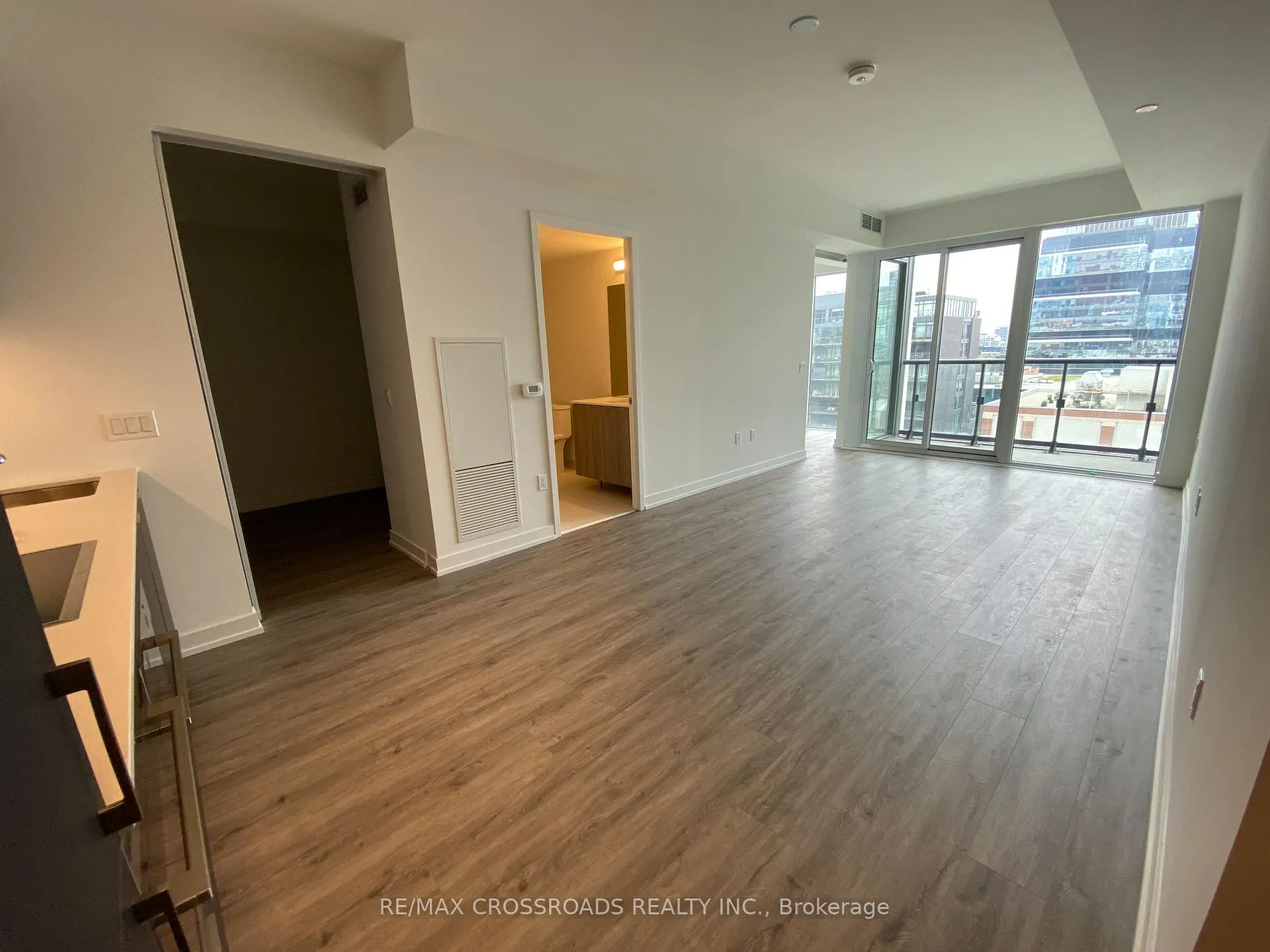 Photo 8 of Unit 1214, 158 Front Street E, Toronto, Moss Park — HOMEH