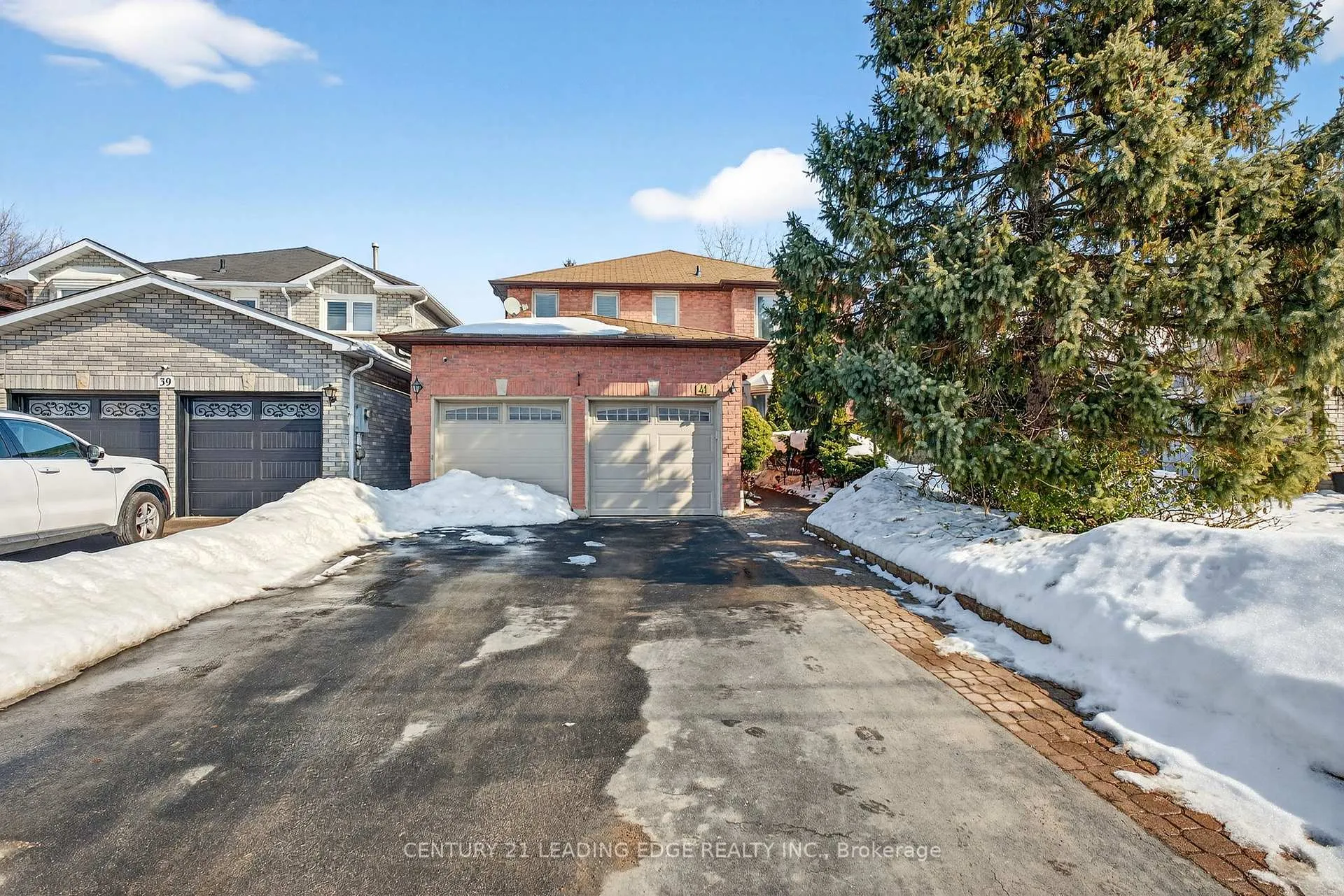 Photo 3 of 41 Ritchie Avenue, Ajax, Central — HOMEH