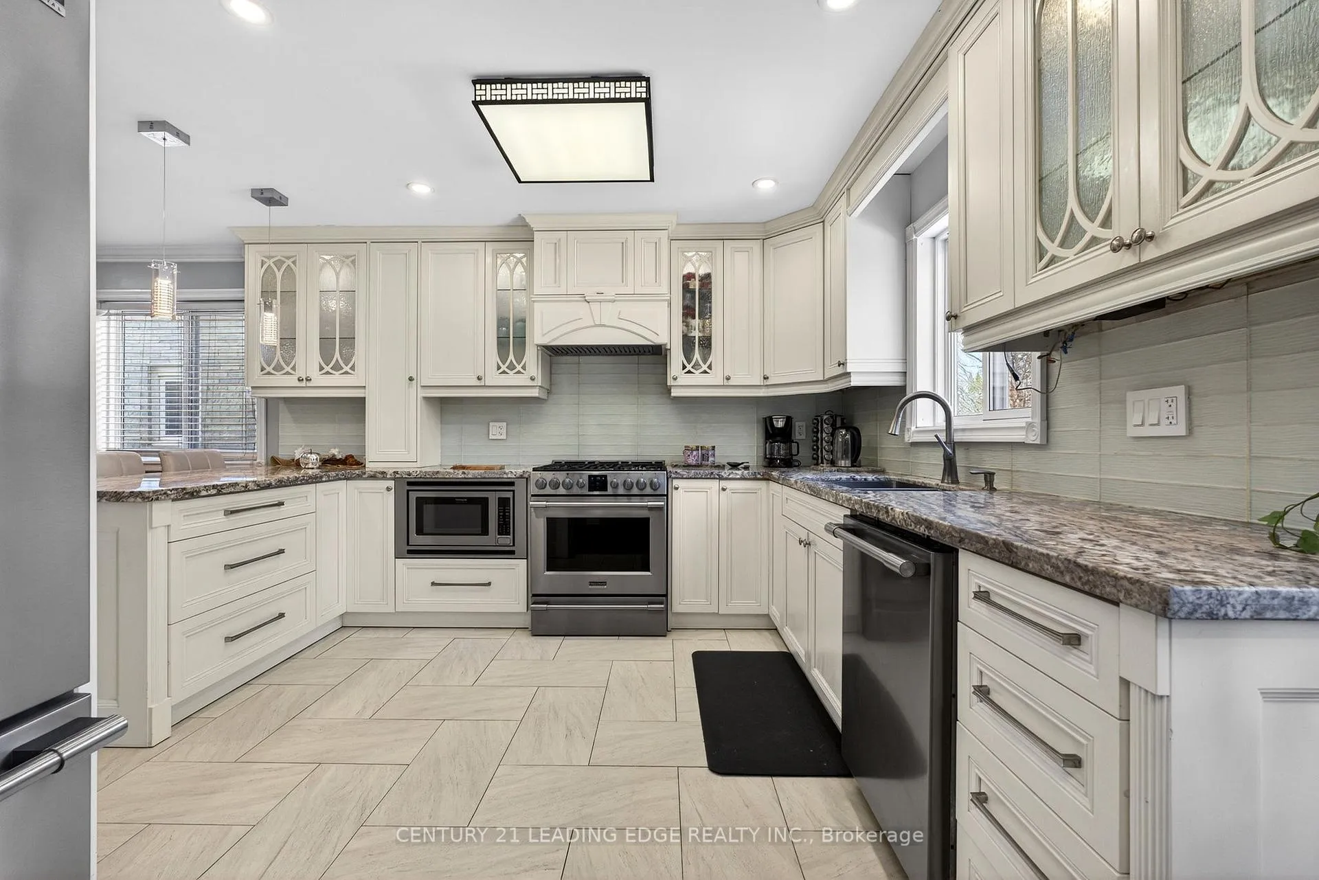 Photo 12 of 41 Ritchie Avenue, Ajax, Central — HOMEH
