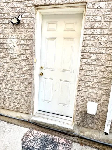 Photo 22 of 11 Kettlewell Crescent, Brampton, Sandringham-Wellington — HOMEH