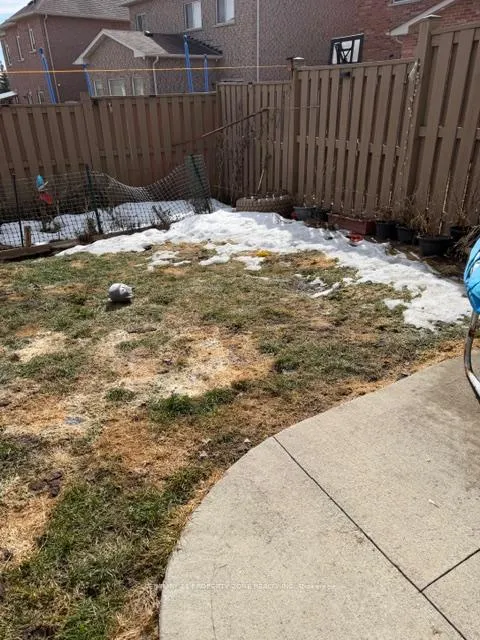 Photo 28 of 11 Kettlewell Crescent, Brampton, Sandringham-Wellington — HOMEH