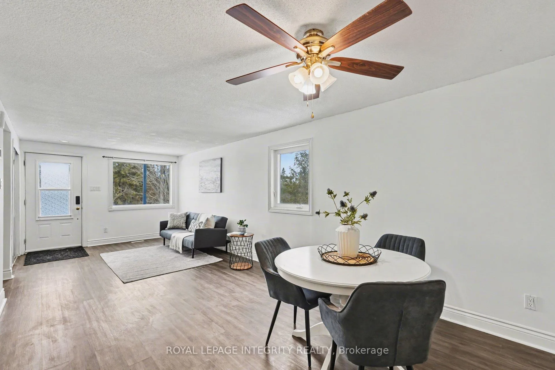 Photo 5 of 90 Constance Lake Road, Ottawa, Kanata - Kanata (North East) — HOMEH