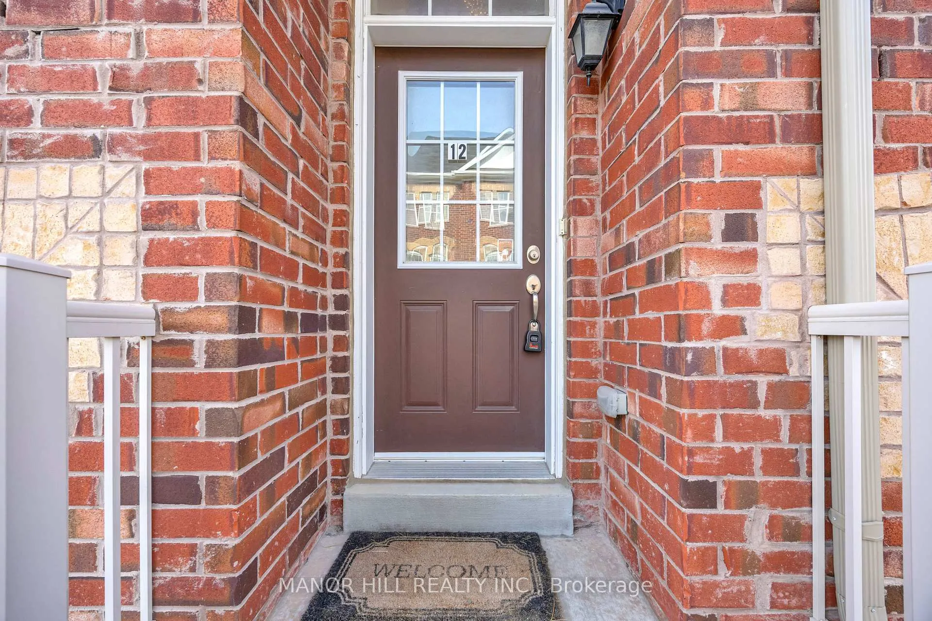 Photo 3 of Unit 12, 10 Porter Avenue W, Vaughan, West Woodbridge — HOMEH