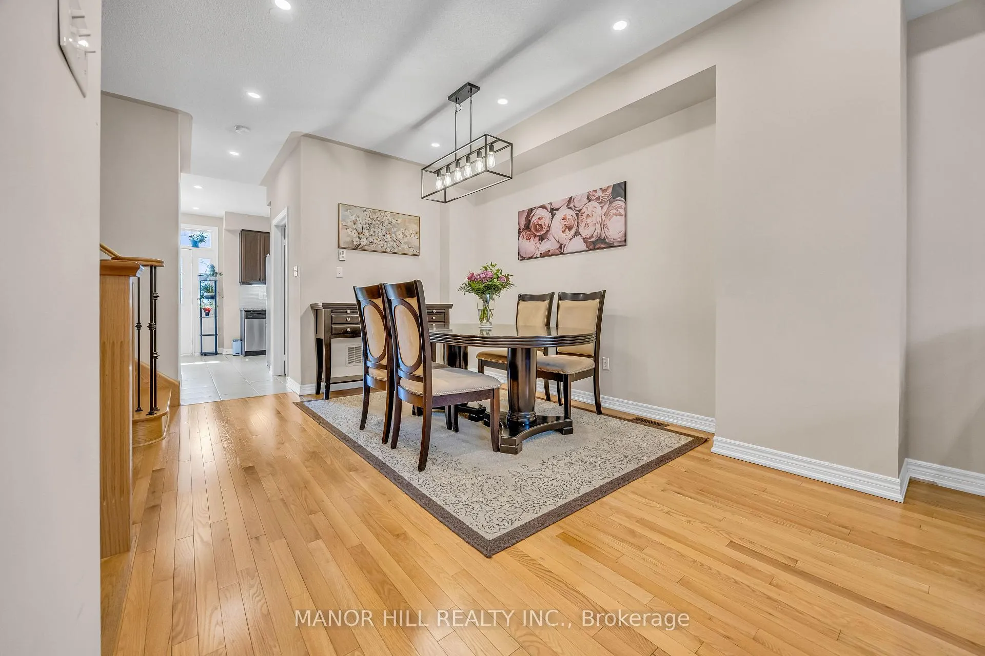 Photo 7 of Unit 12, 10 Porter Avenue W, Vaughan, West Woodbridge — HOMEH
