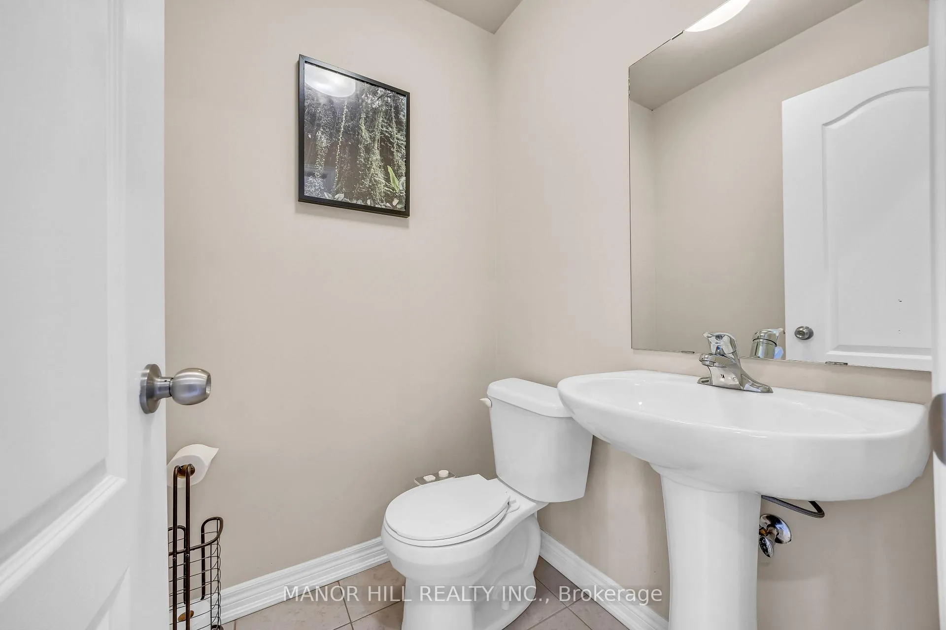 Photo 16 of Unit 12, 10 Porter Avenue W, Vaughan, West Woodbridge — HOMEH