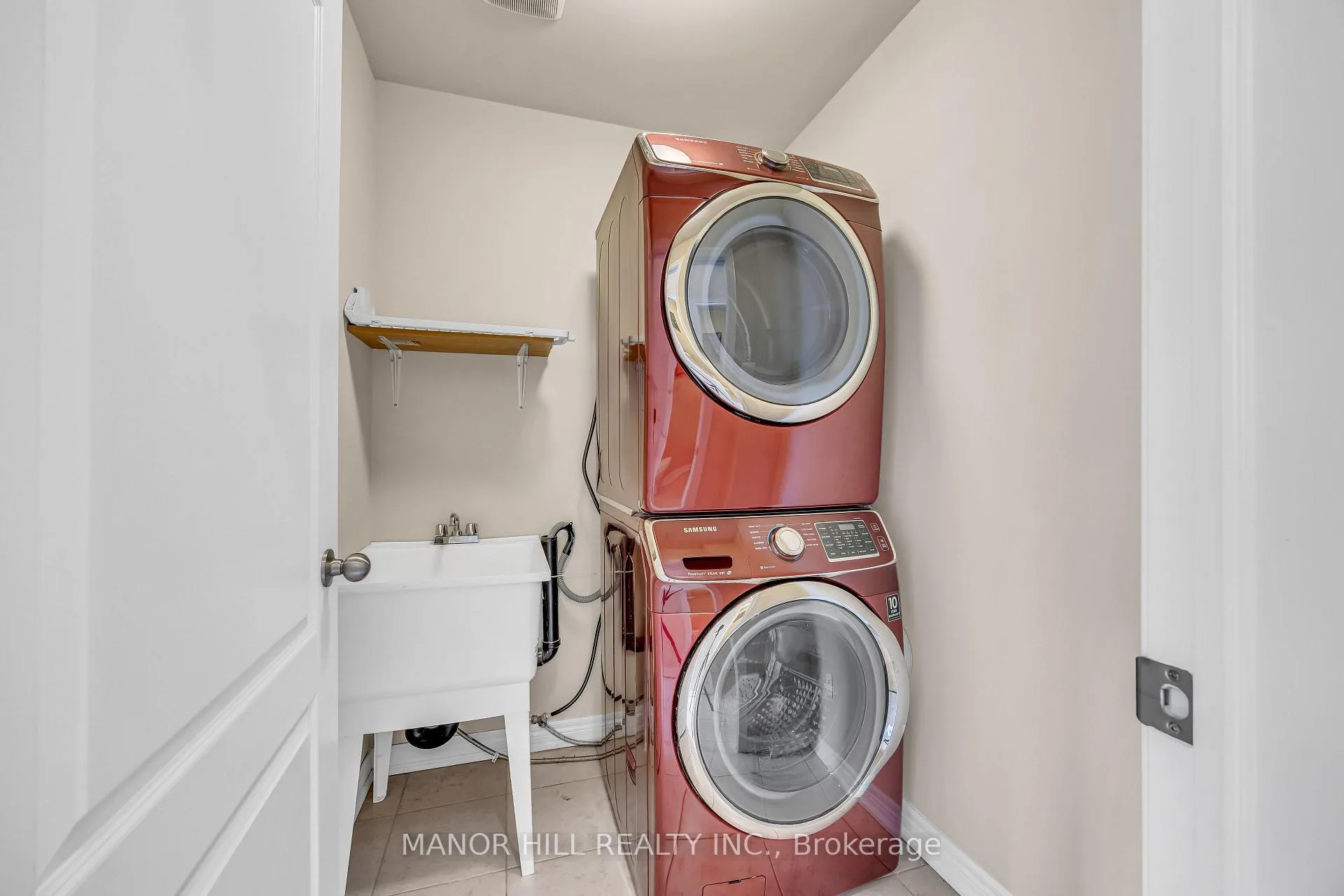 Photo 29 of Unit 12, 10 Porter Avenue W, Vaughan, West Woodbridge — HOMEH