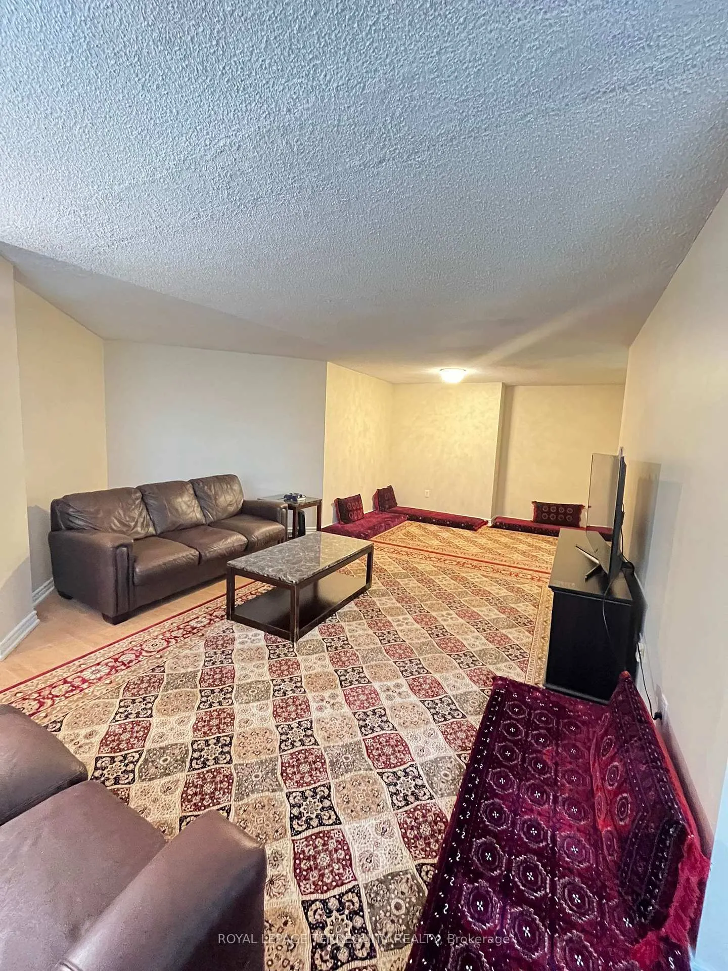 Front of Unit 414, 5580 Sheppard Avenue