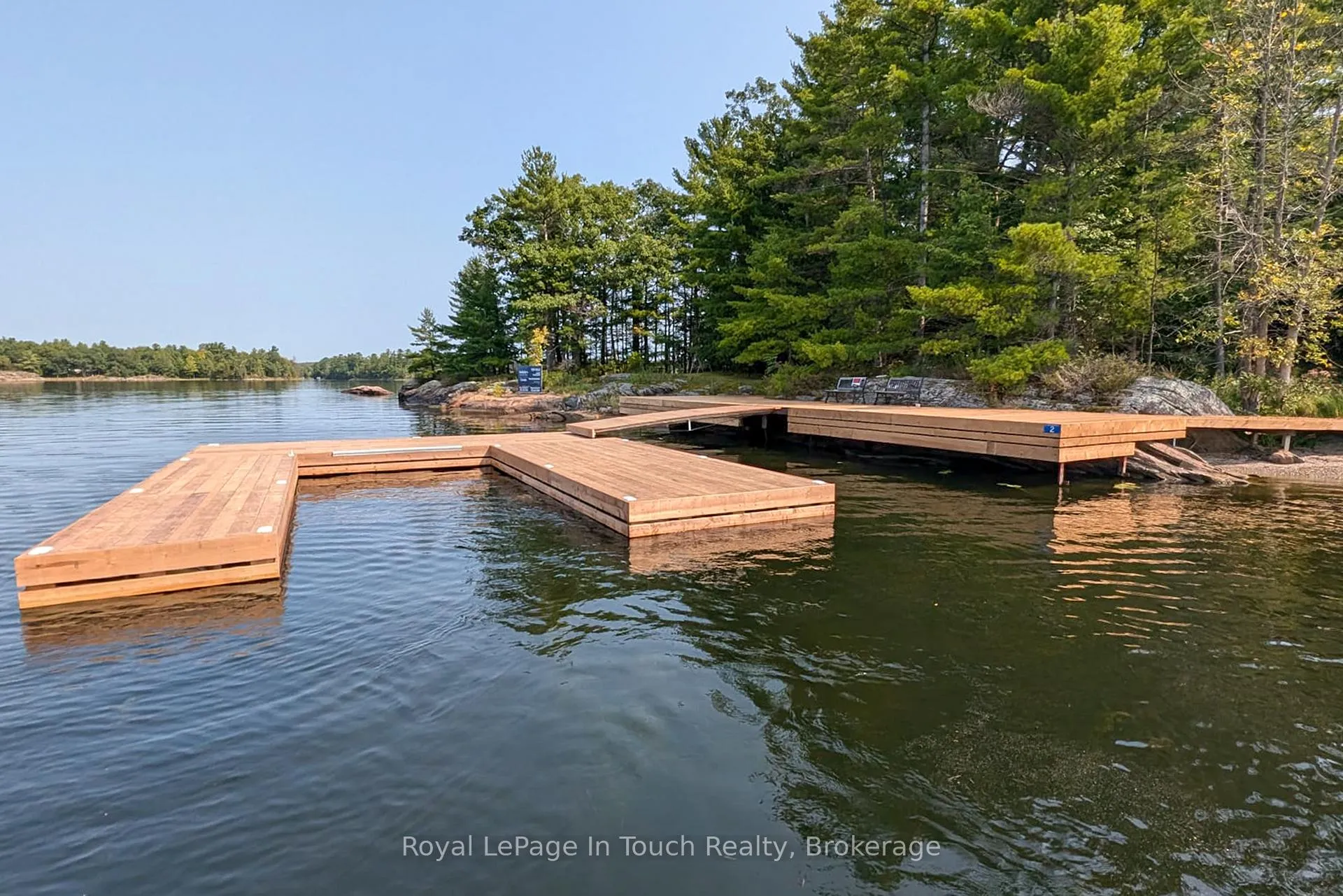 Photo 6 of 2 Island 880, Georgian Bay, Baxter — HOMEH
