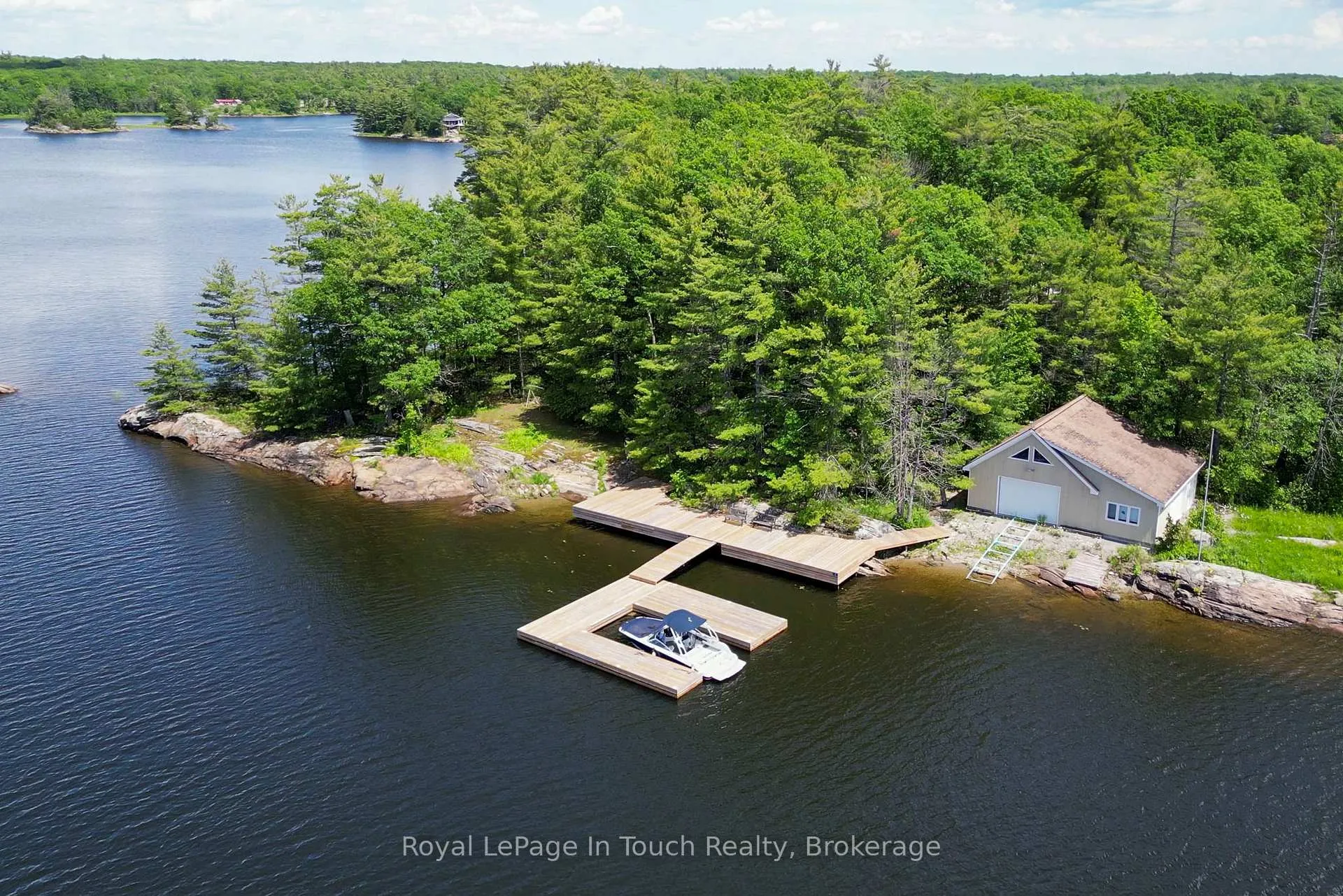 Photo 7 of 2 Island 880, Georgian Bay, Baxter — HOMEH