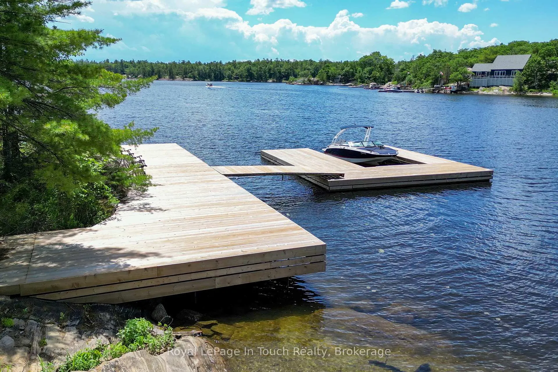 Photo 5 of 2 Island 880, Georgian Bay, Baxter — HOMEH