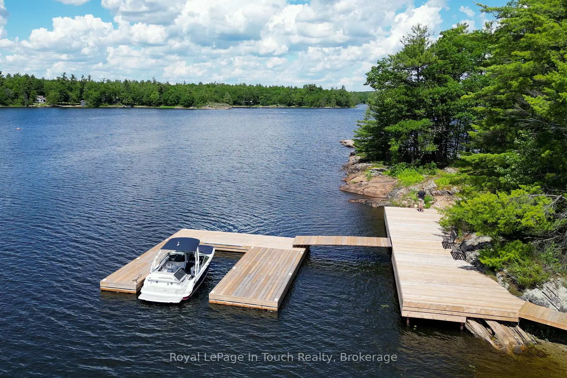 Photo 2 of 2 Island 880, Georgian Bay, Baxter — HOMEH