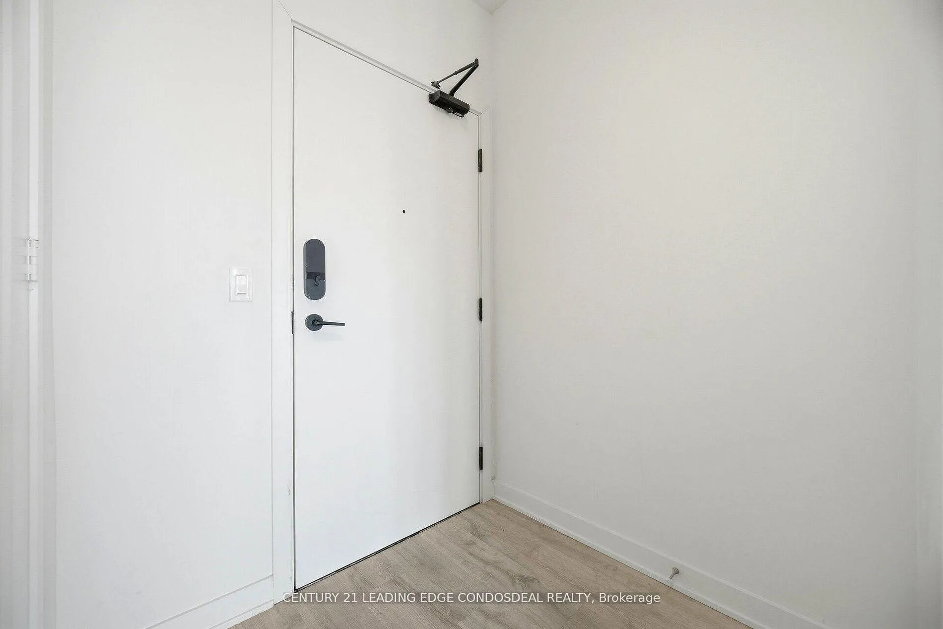 Photo 6 of Unit PH3007, 70 Princess Street, Toronto, Waterfront Communities — HOMEH
