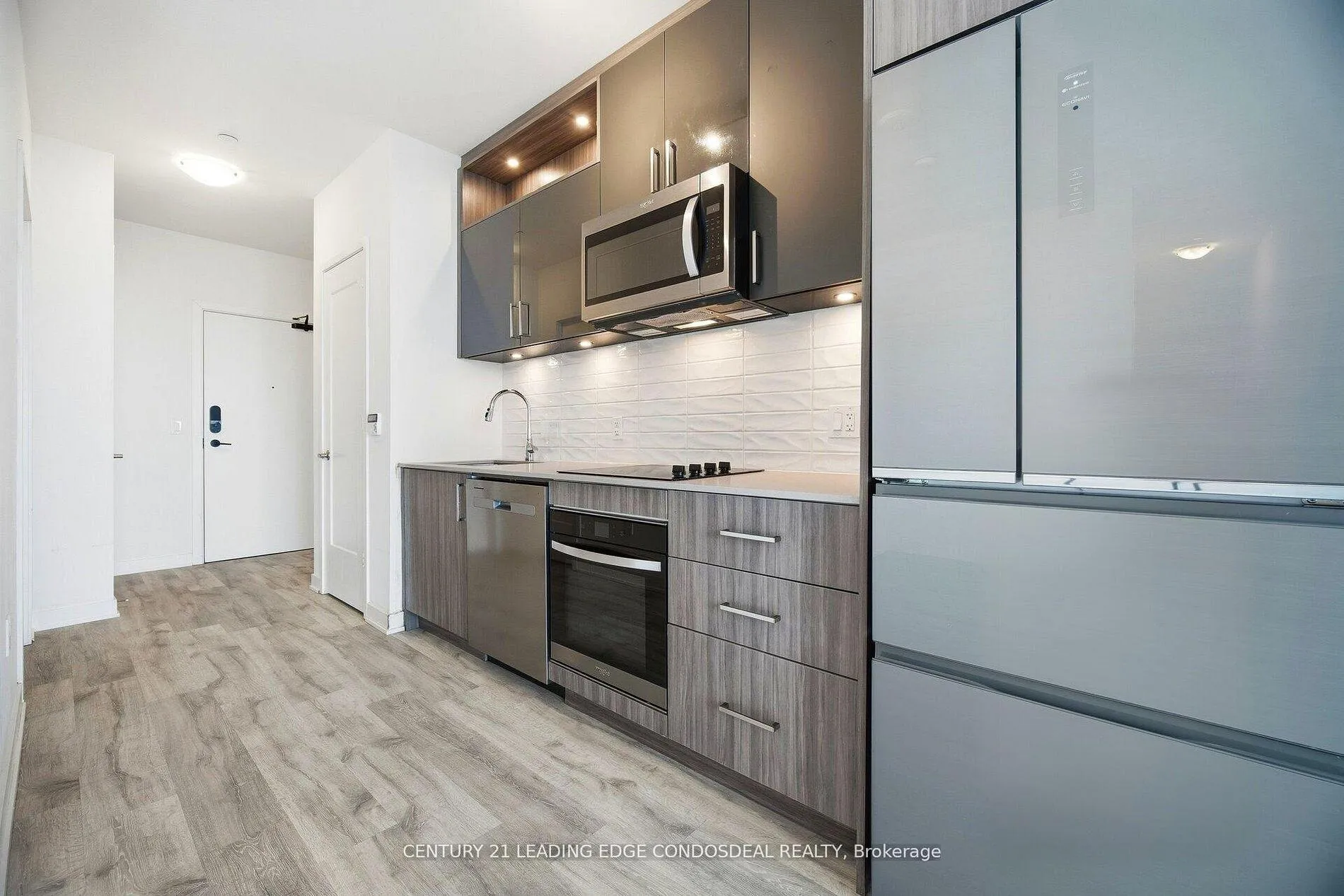 Photo 8 of Unit PH3007, 70 Princess Street, Toronto, Waterfront Communities — HOMEH