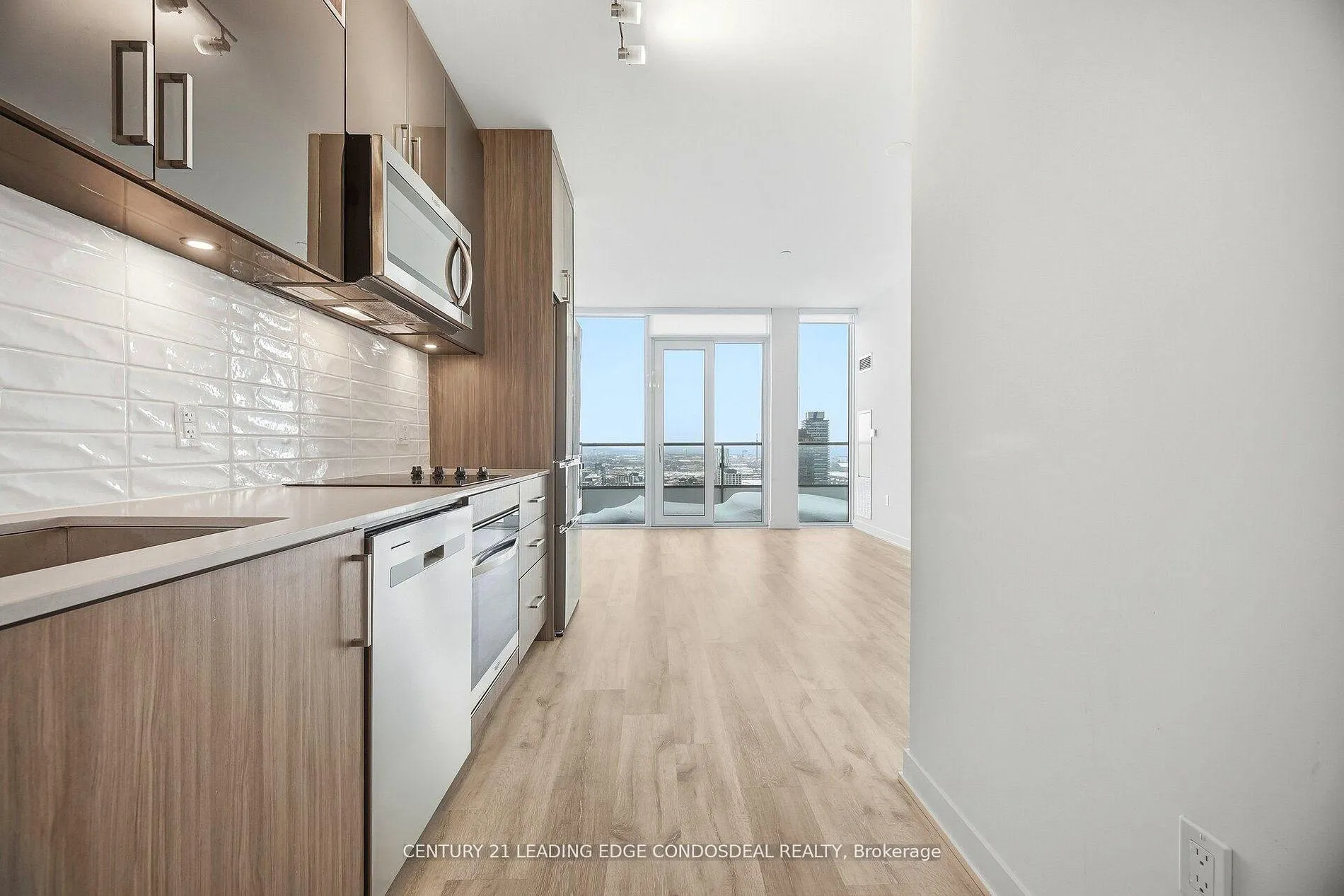 Photo 11 of Unit PH3007, 70 Princess Street, Toronto, Waterfront Communities — HOMEH