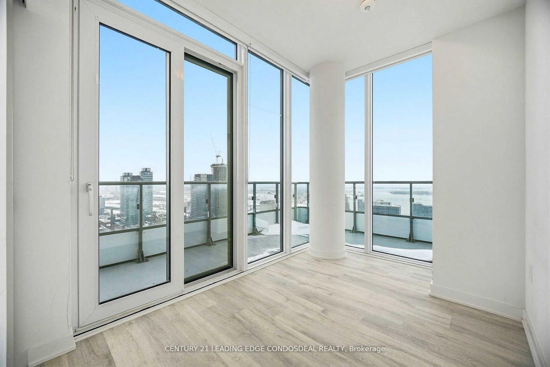 Photo 28 of Unit PH3007, 70 Princess Street, Toronto, Waterfront Communities — HOMEH