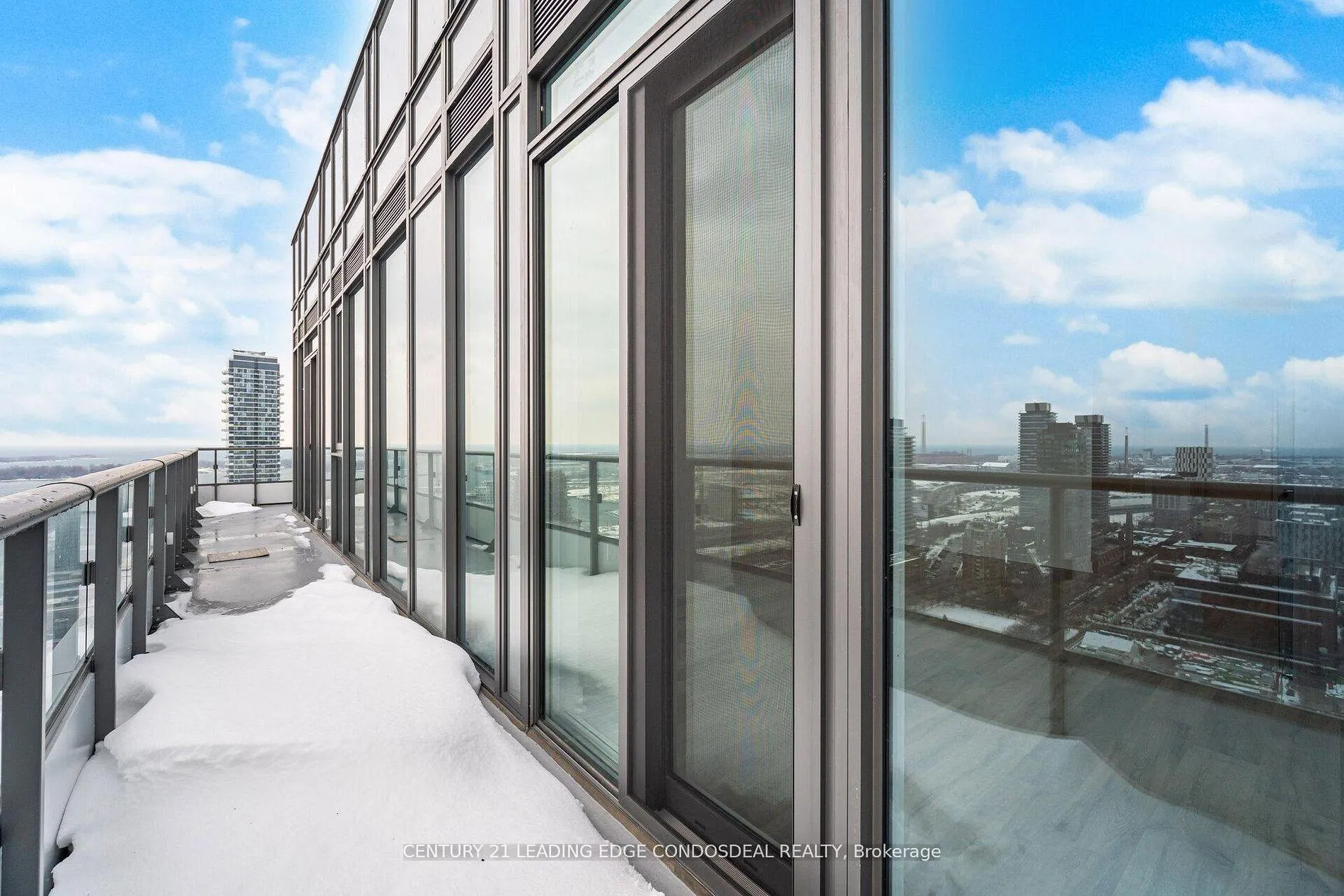 Photo 34 of Unit PH3007, 70 Princess Street, Toronto, Waterfront Communities — HOMEH