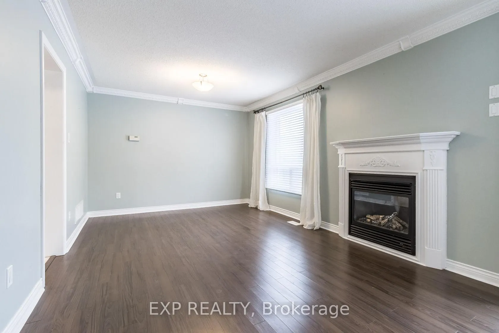 Photo 2 of 32 Pavin Crescent, Caledon, Bolton East — HOMEH