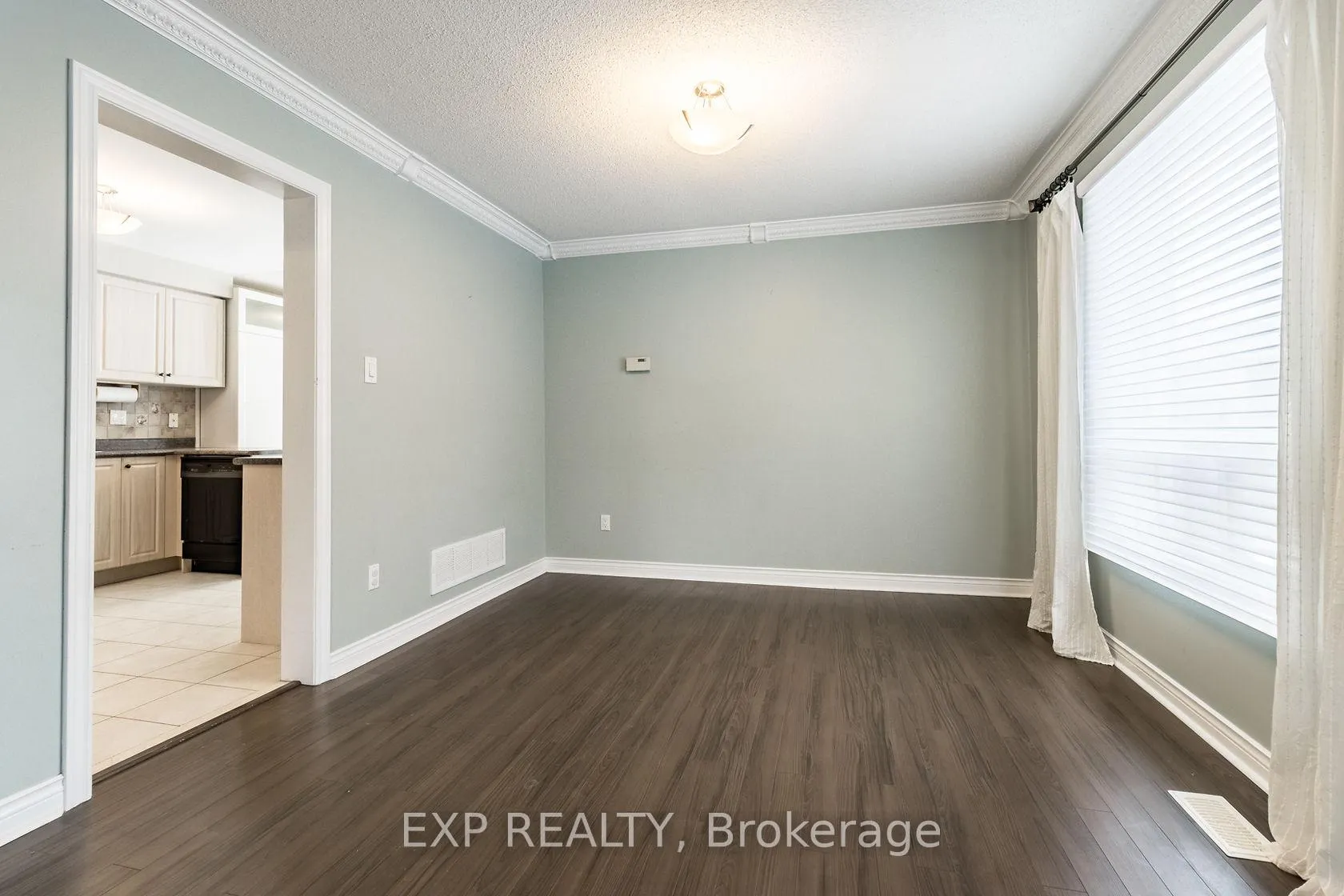 Photo 6 of 32 Pavin Crescent, Caledon, Bolton East — HOMEH