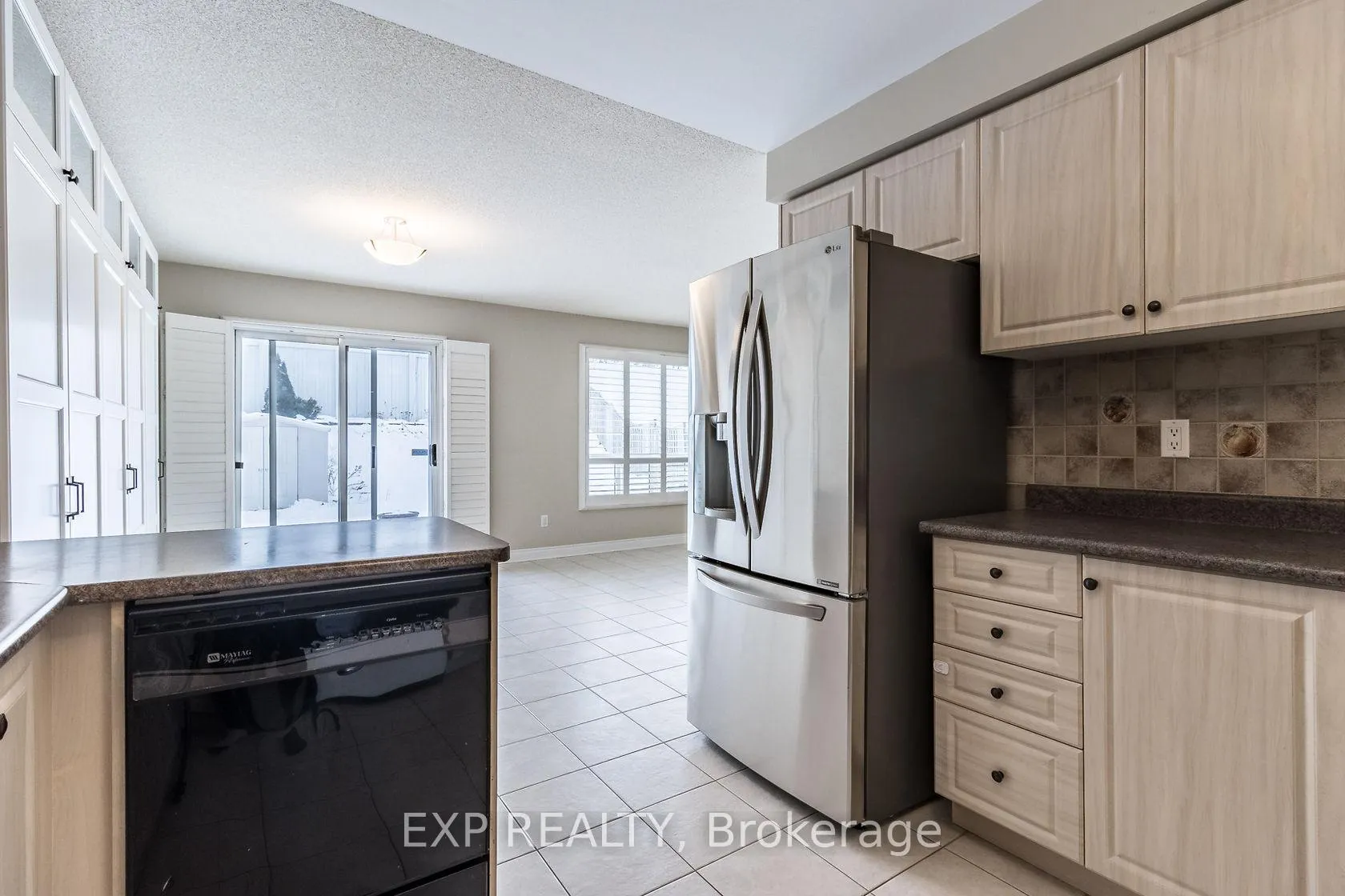 Photo 14 of 32 Pavin Crescent, Caledon, Bolton East — HOMEH