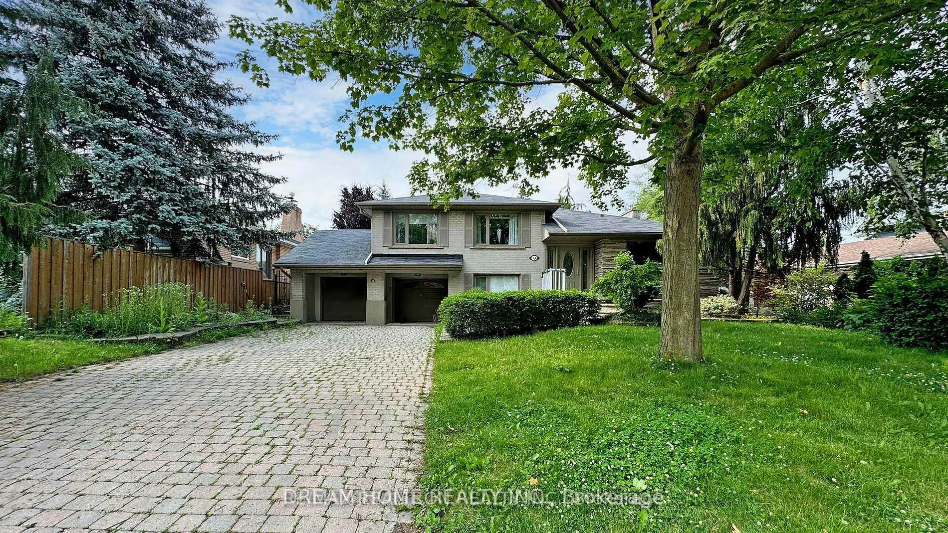 Front of 24 Morewood Crescent