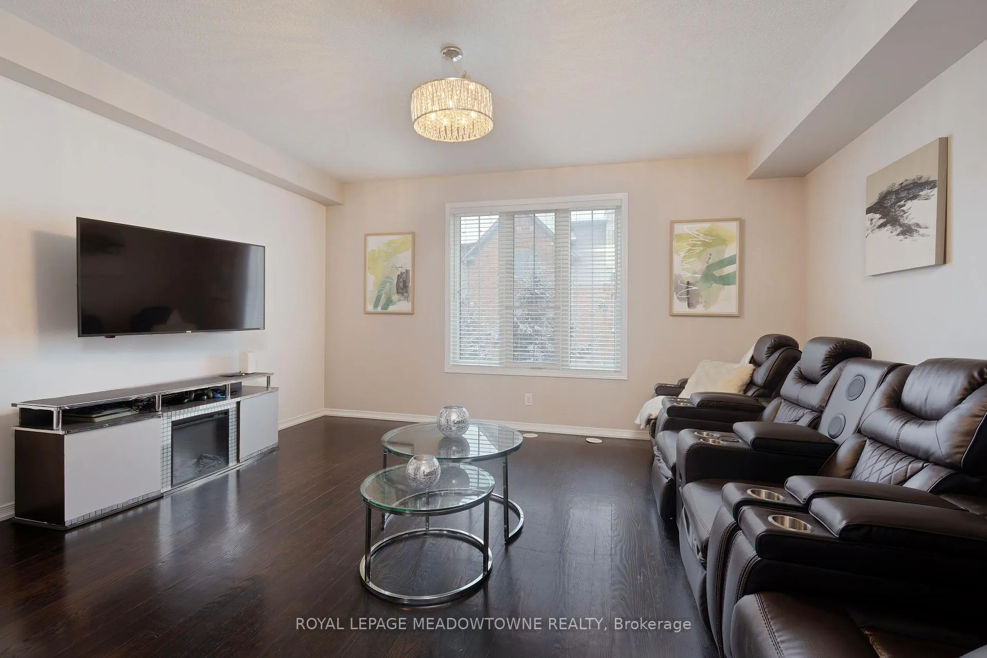 Photo 11 of 113 Cedar Lake Crescent, Brampton, Bram West — HOMEH