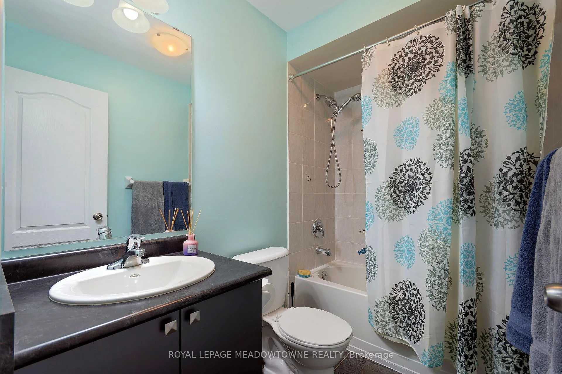 Photo 31 of 113 Cedar Lake Crescent, Brampton, Bram West — HOMEH