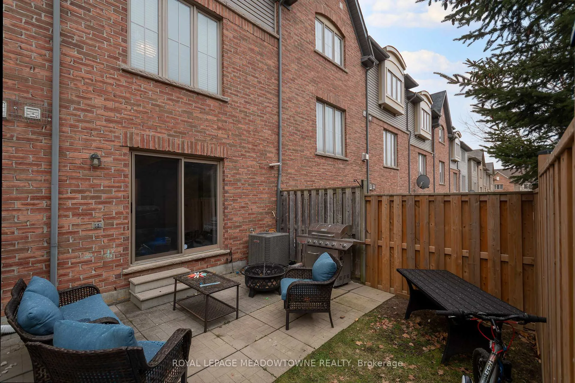 Photo 38 of 113 Cedar Lake Crescent, Brampton, Bram West — HOMEH