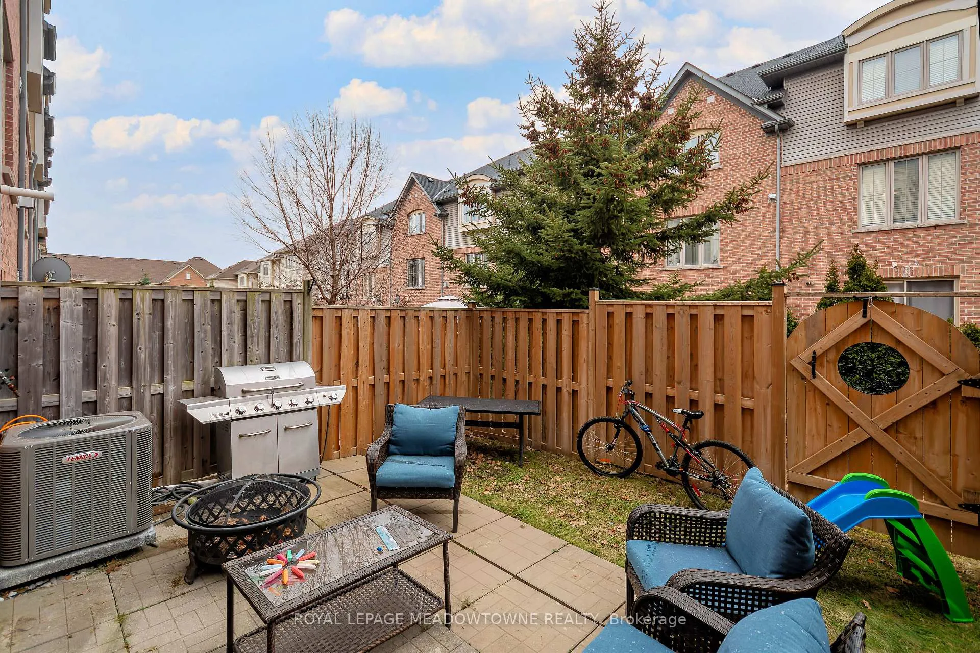 Photo 42 of 113 Cedar Lake Crescent, Brampton, Bram West — HOMEH