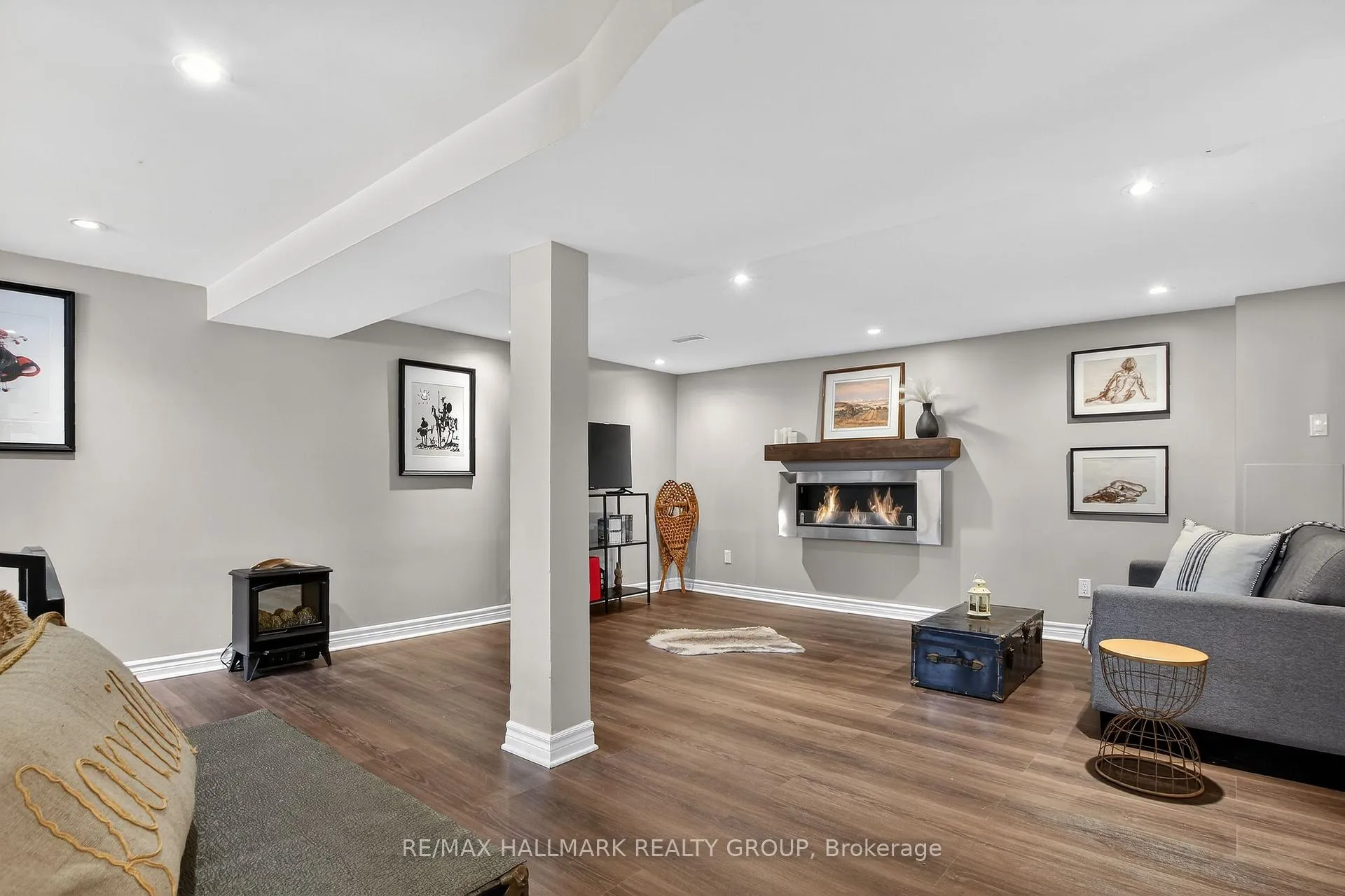 Photo 11 of 2401 Magnus Avenue, Ottawa, Hawthorne Meadows — HOMEH