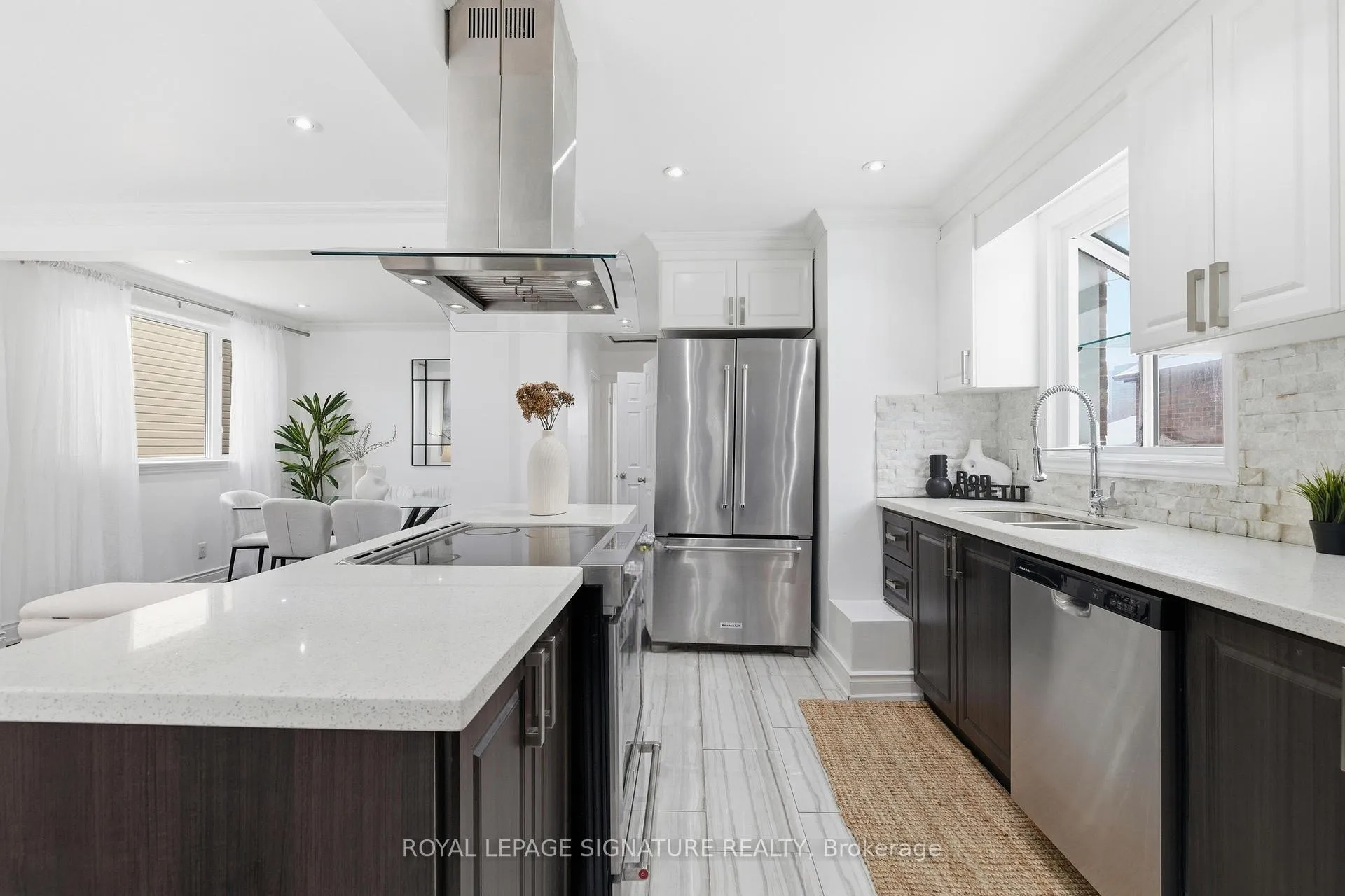 Photo 3 of 26 Guest Street, Brampton, Downtown Brampton — HOMEH