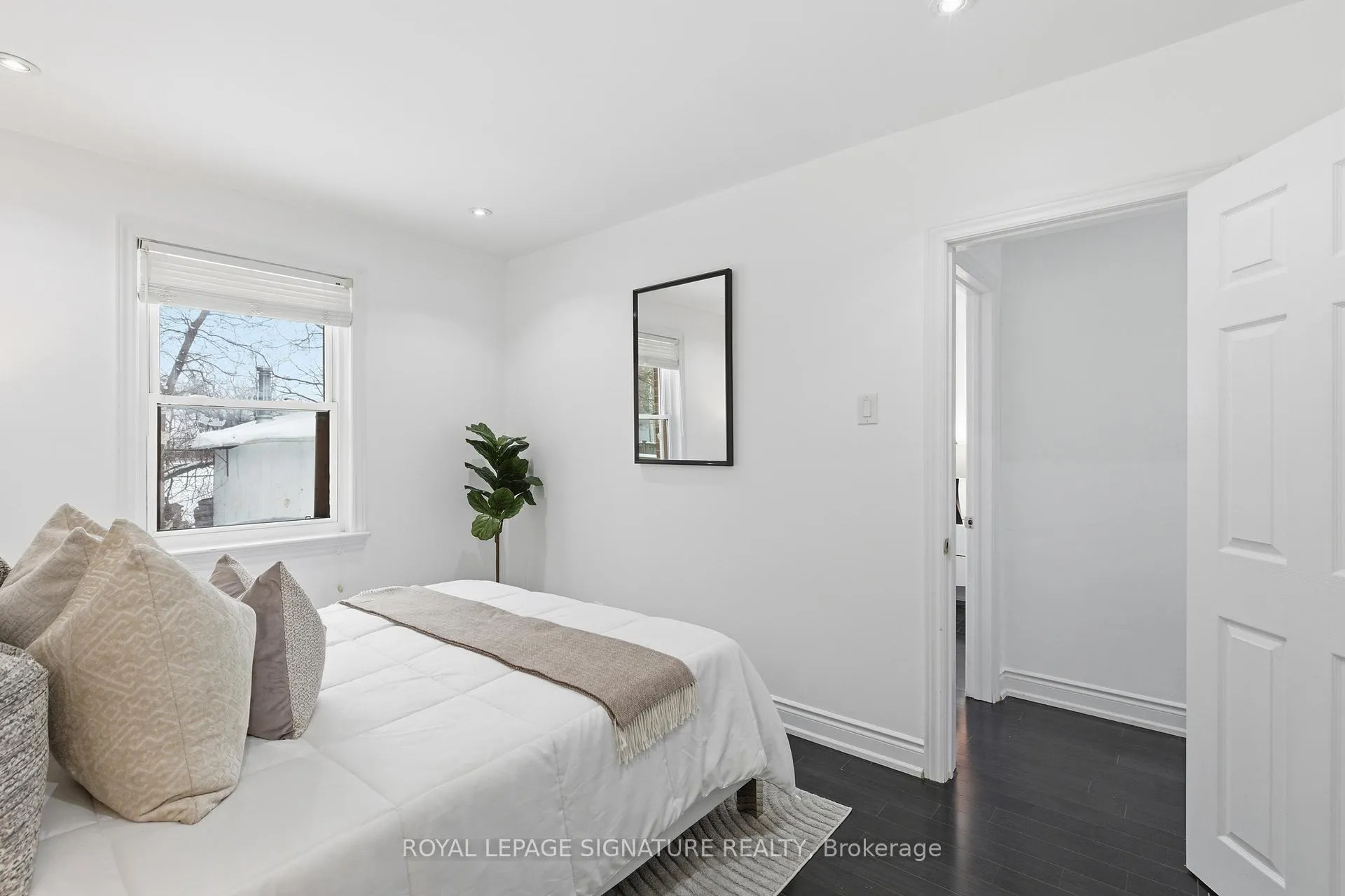 Photo 19 of 26 Guest Street, Brampton, Downtown Brampton — HOMEH