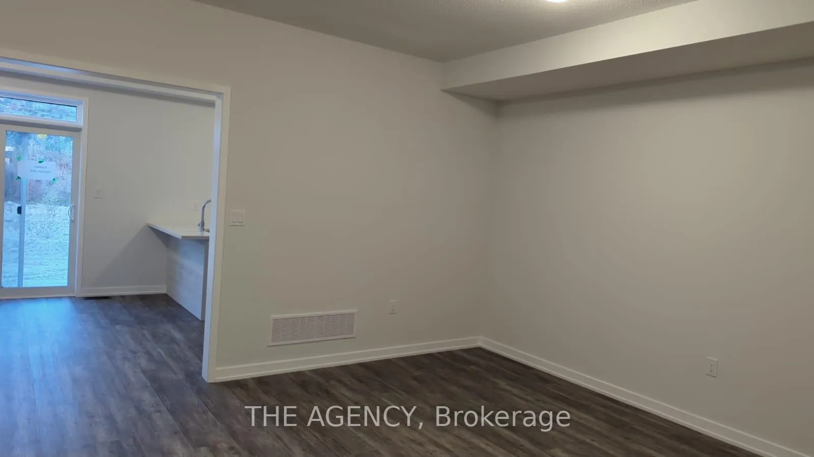 Photo 9 of 2036 Horace Duncan Crescent, Oshawa, Taunton — HOMEH