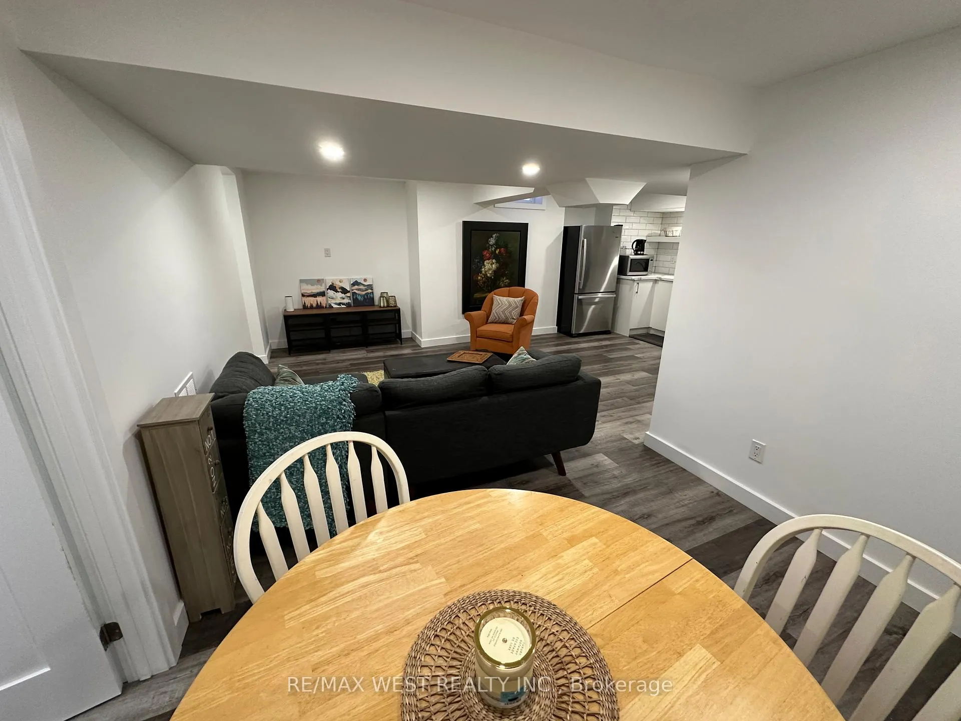 Photo 4 of Unit Basement, 237 Mullen Drive, Vaughan, Brownridge — HOMEH