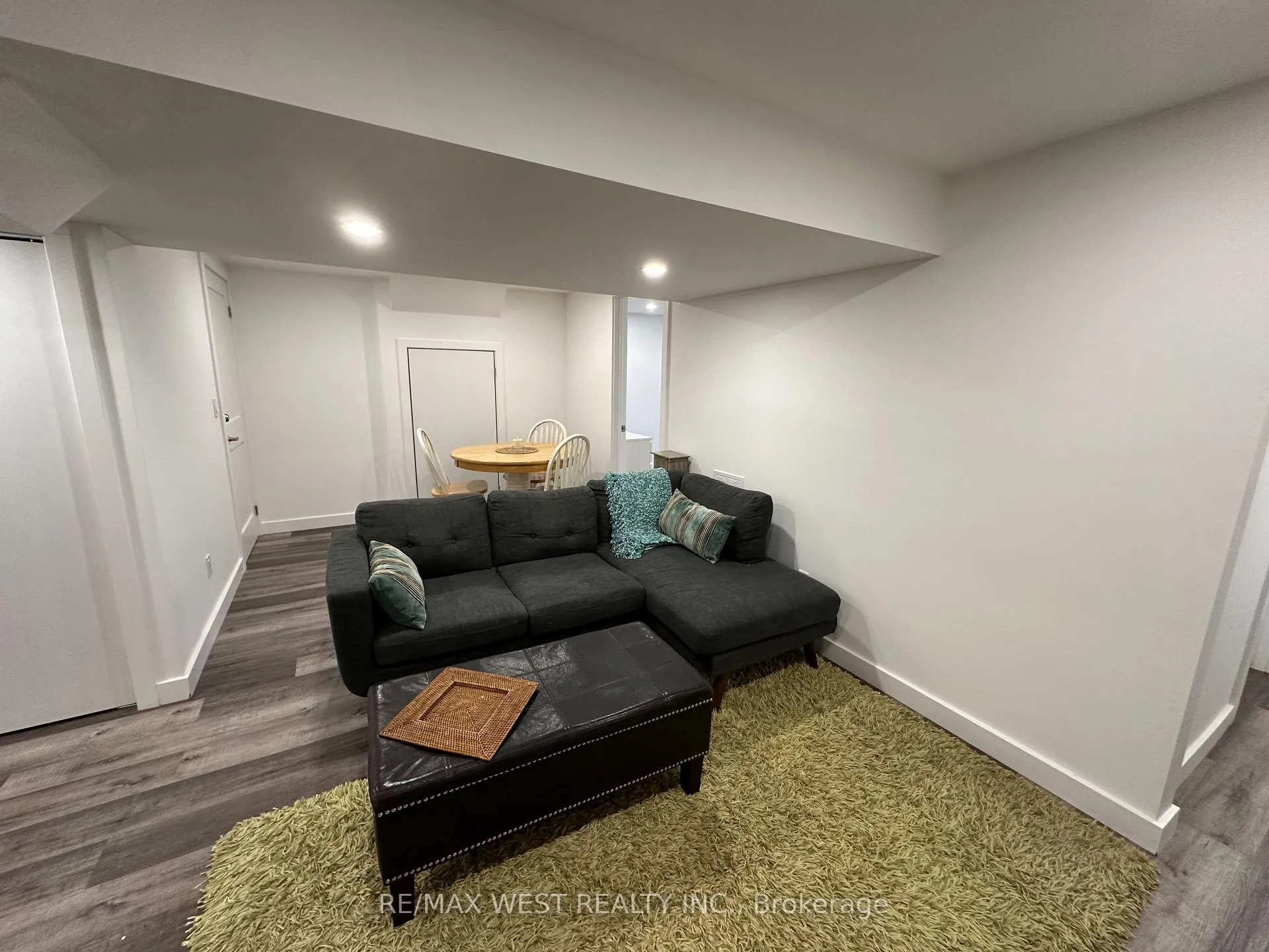 Photo 6 of Unit Basement, 237 Mullen Drive, Vaughan, Brownridge — HOMEH