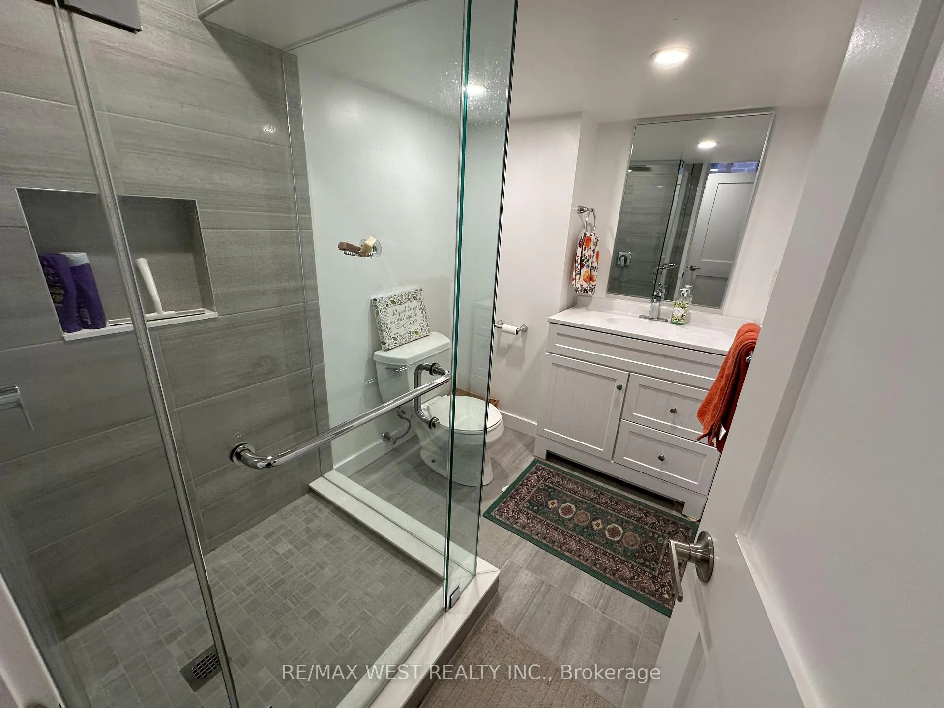 Photo 16 of Unit Basement, 237 Mullen Drive, Vaughan, Brownridge — HOMEH