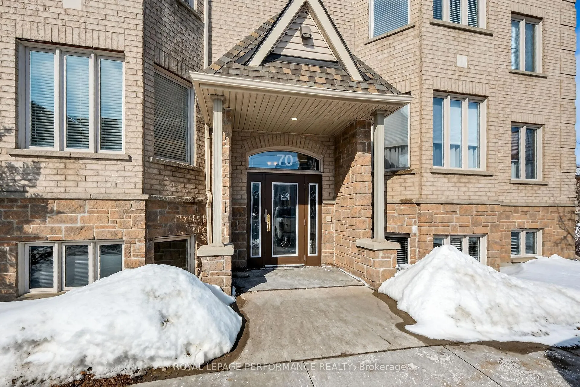 Photo 2 of Unit 2, 70 Briargate Private, Ottawa, Springridge/East Village — HOMEH