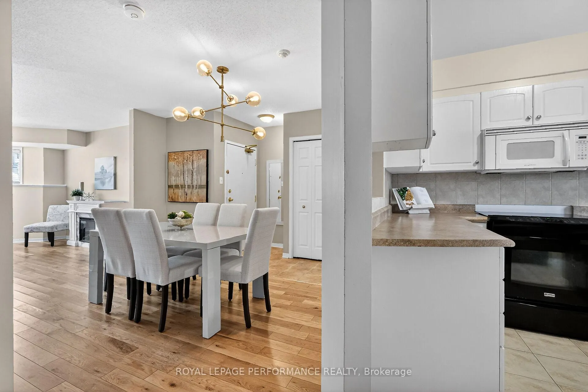 Photo 13 of Unit 2, 70 Briargate Private, Ottawa, Springridge/East Village — HOMEH