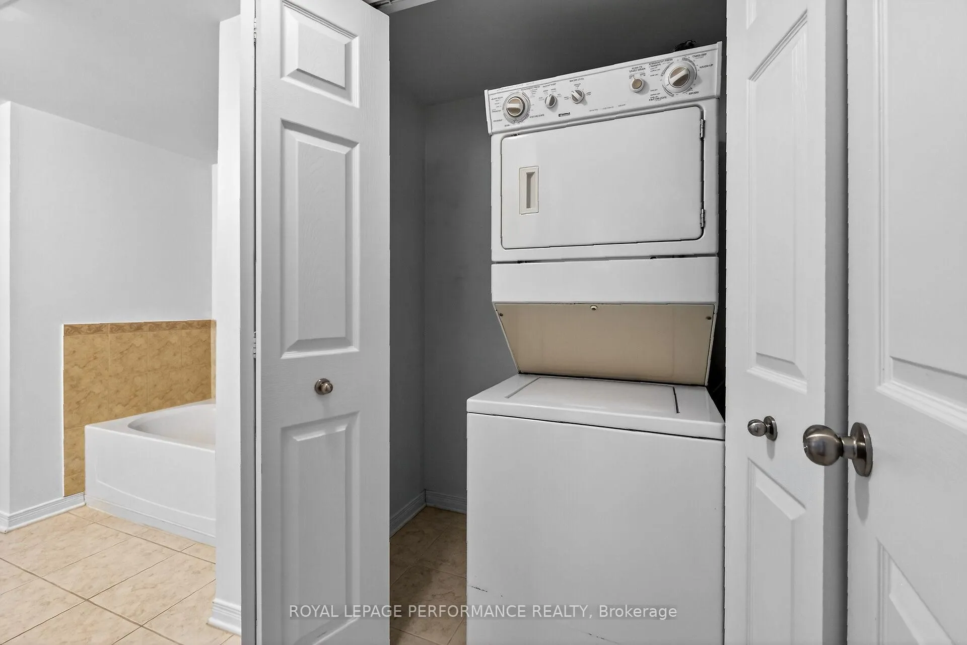 Photo 29 of Unit 2, 70 Briargate Private, Ottawa, Springridge/East Village — HOMEH