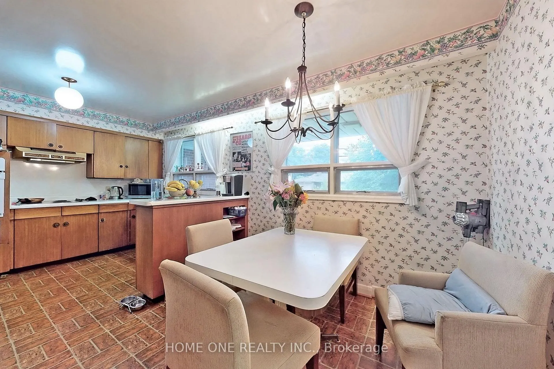 Photo 16 of 26 Harrison Road, North York, St. Andrew-Windfields — HOMEH