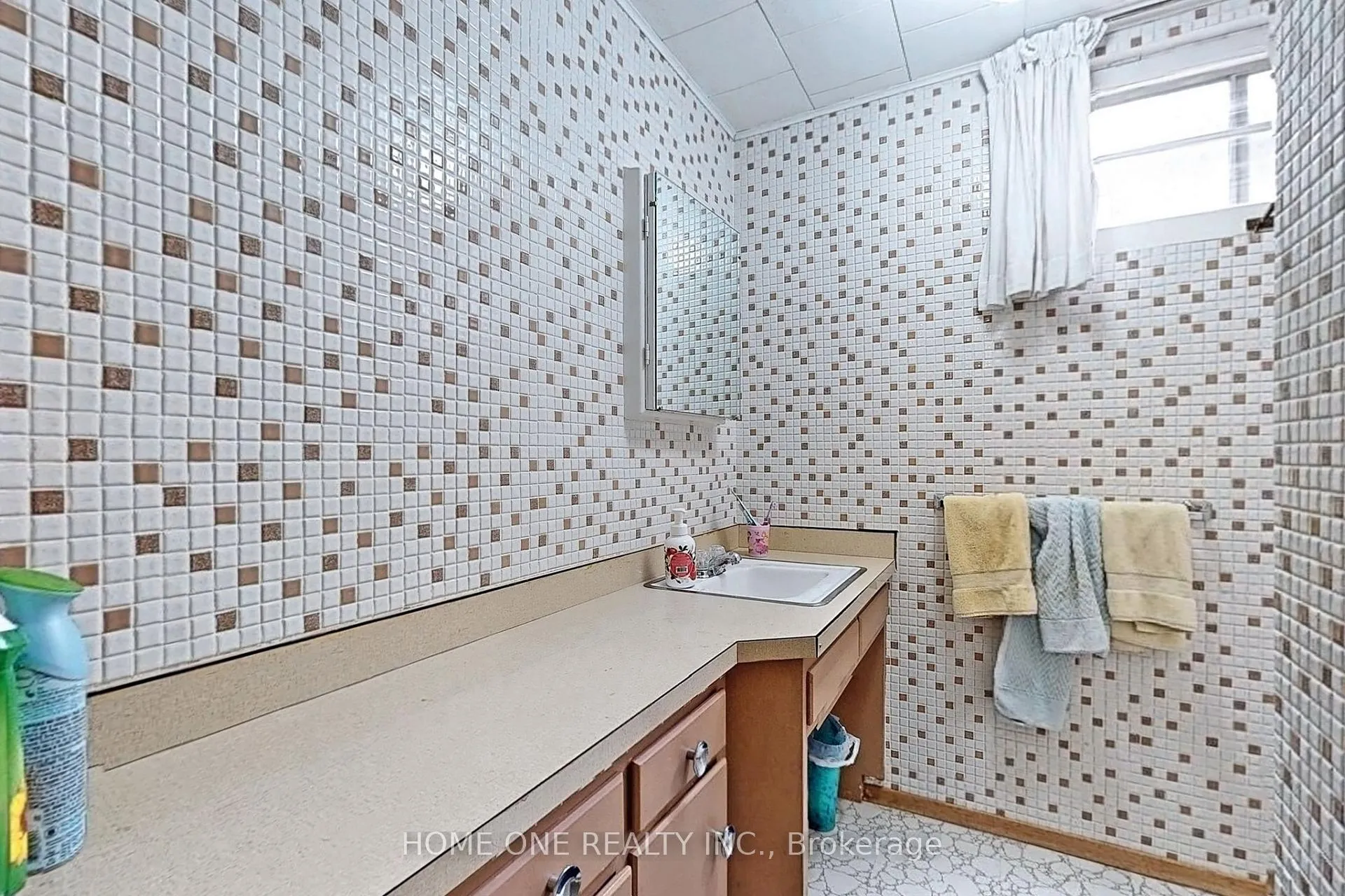 Photo 36 of 26 Harrison Road, North York, St. Andrew-Windfields — HOMEH