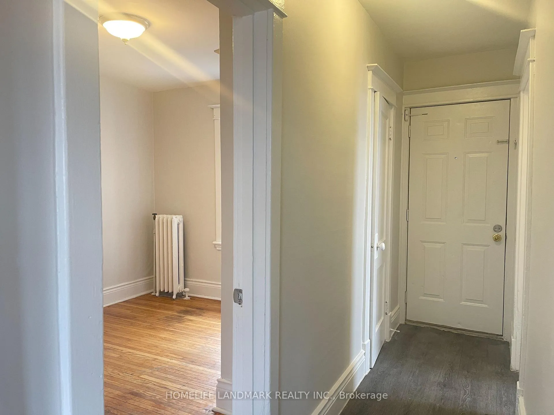 Photo 7 of Unit 3, 985 Main Street E, Hamilton, Crown Point — HOMEH