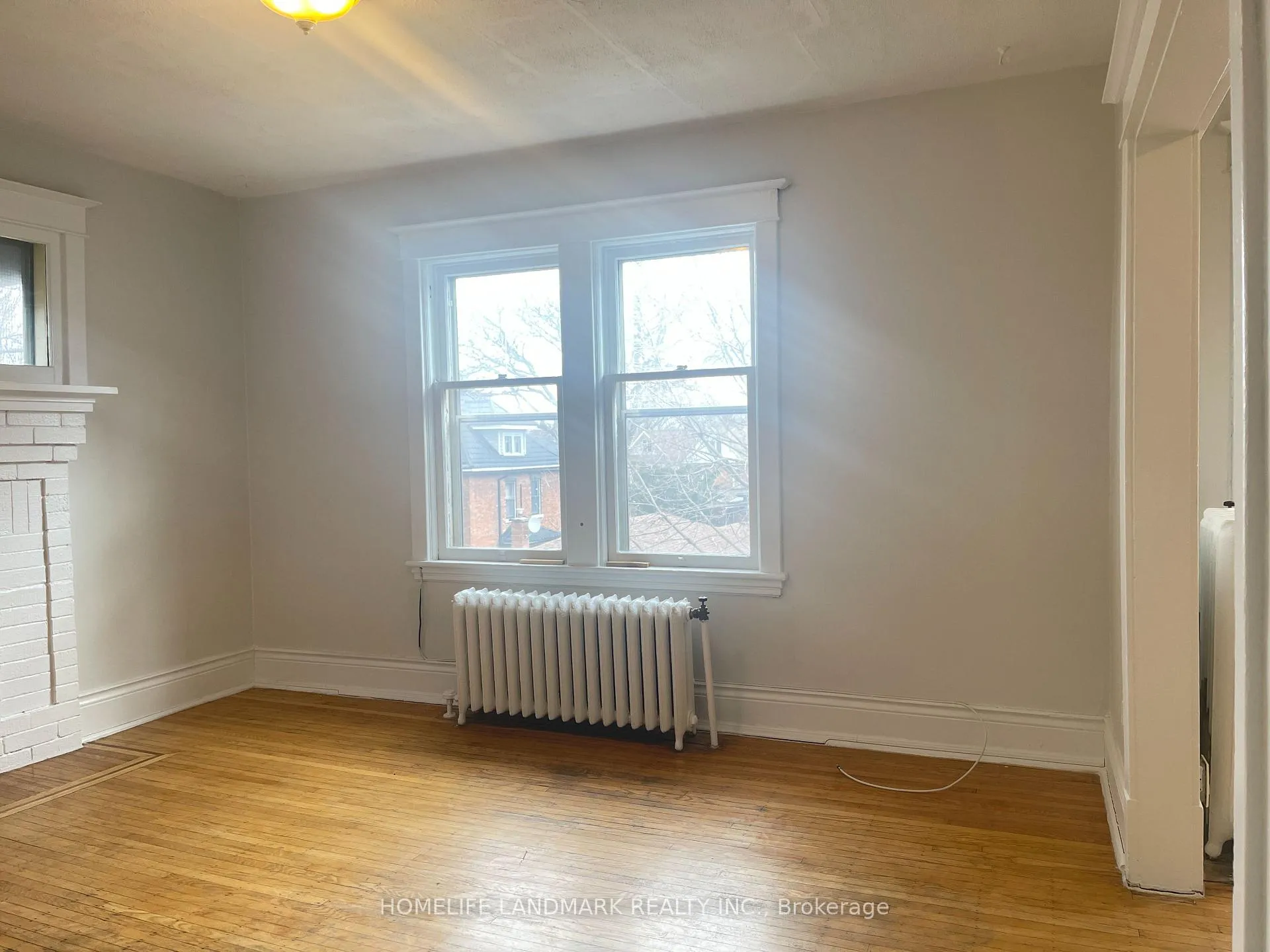 Photo 13 of Unit 3, 985 Main Street E, Hamilton, Crown Point — HOMEH