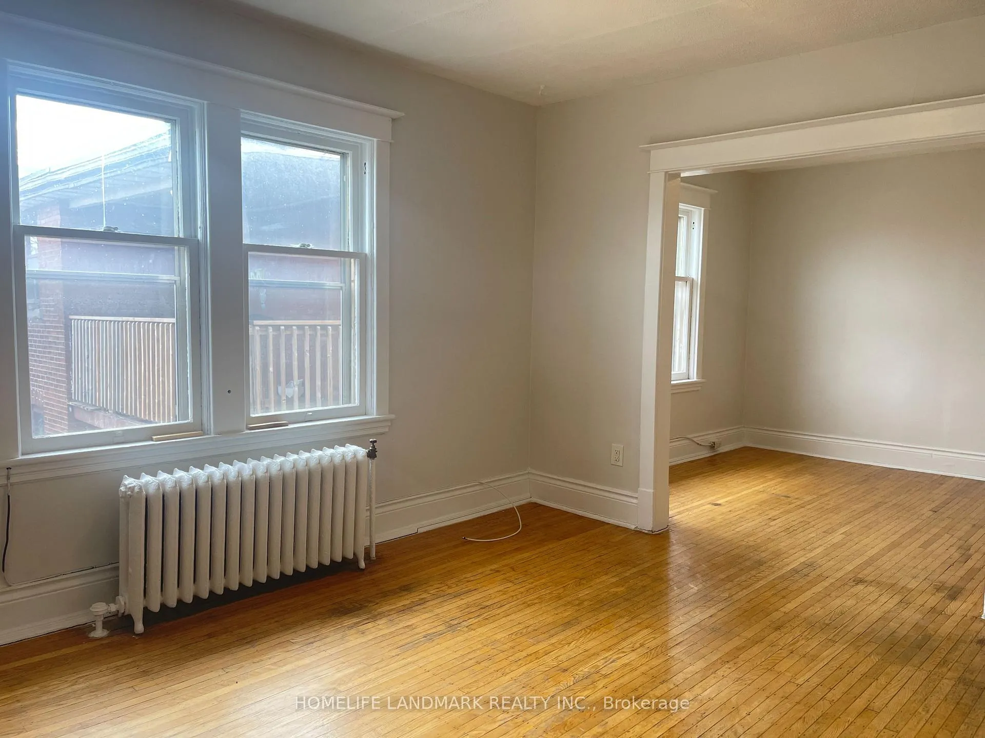 Photo 15 of Unit 3, 985 Main Street E, Hamilton, Crown Point — HOMEH