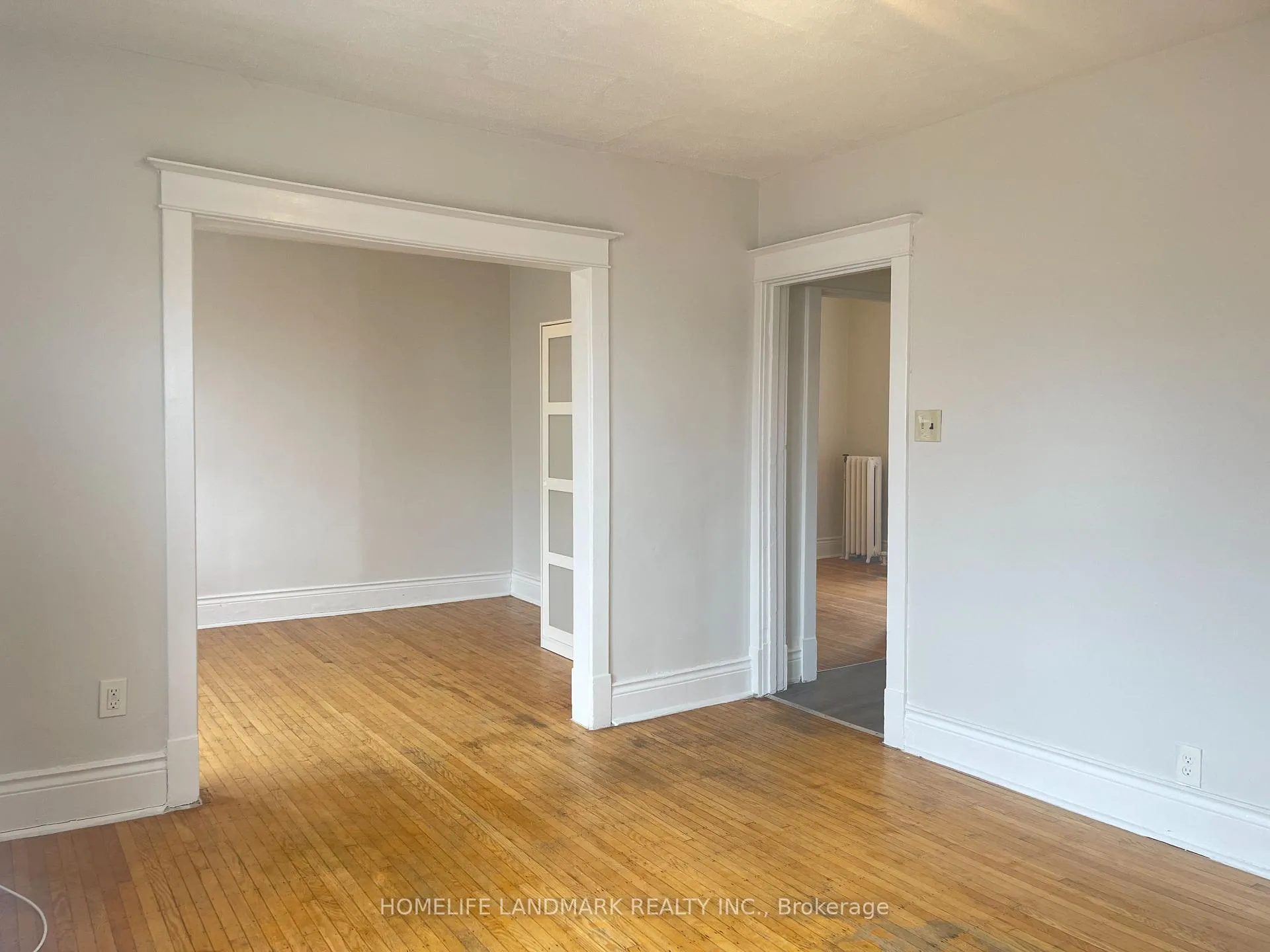 Photo 16 of Unit 3, 985 Main Street E, Hamilton, Crown Point — HOMEH