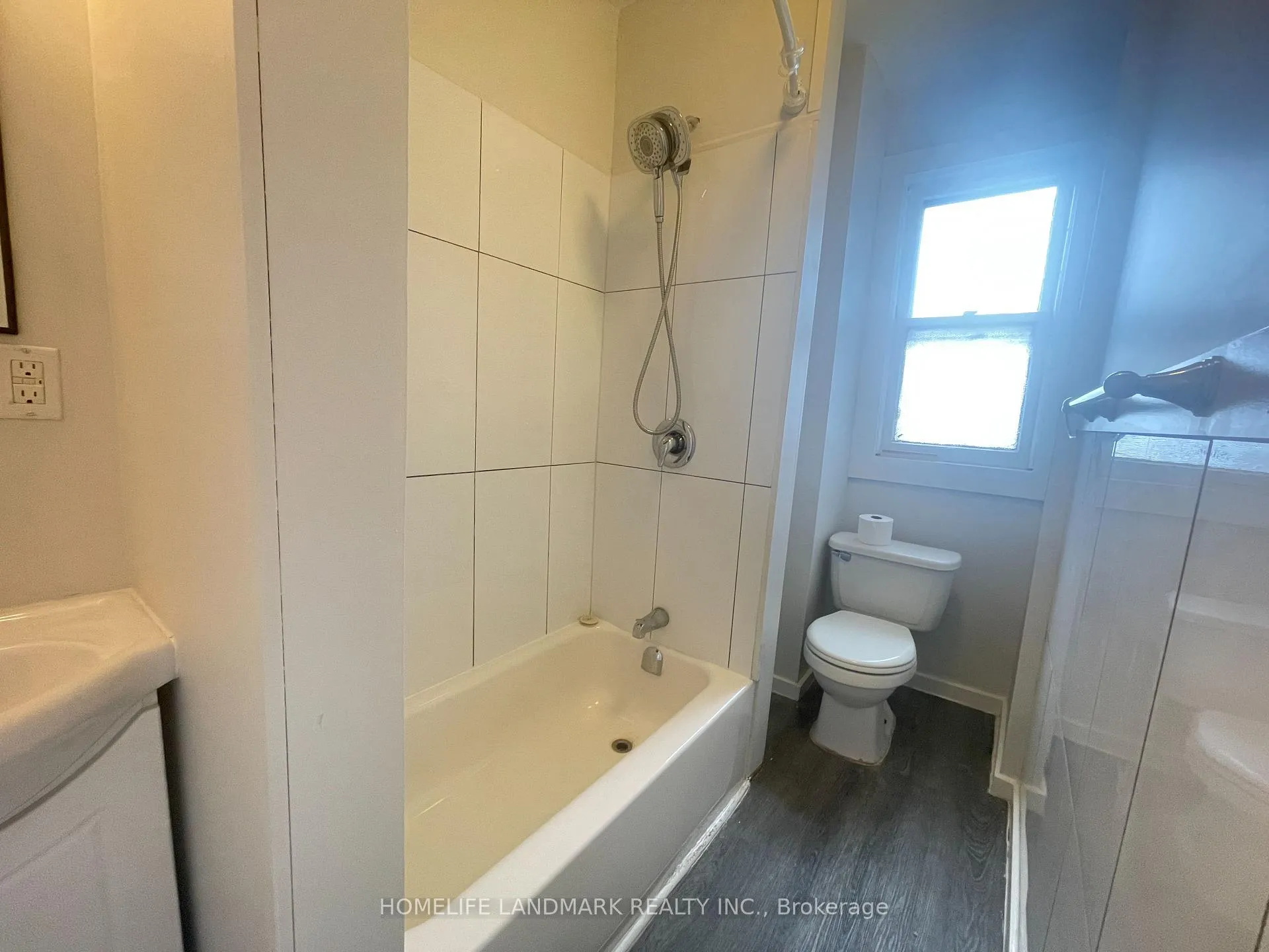 Photo 21 of Unit 3, 985 Main Street E, Hamilton, Crown Point — HOMEH