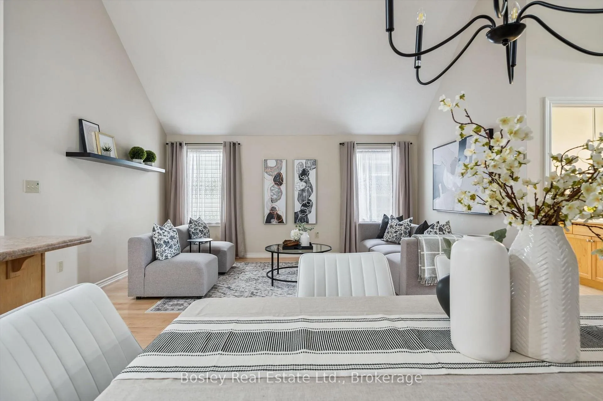 Photo 18 of 12 Sinclair Street, Guelph, Pineridge/Westminster Woods — HOMEH
