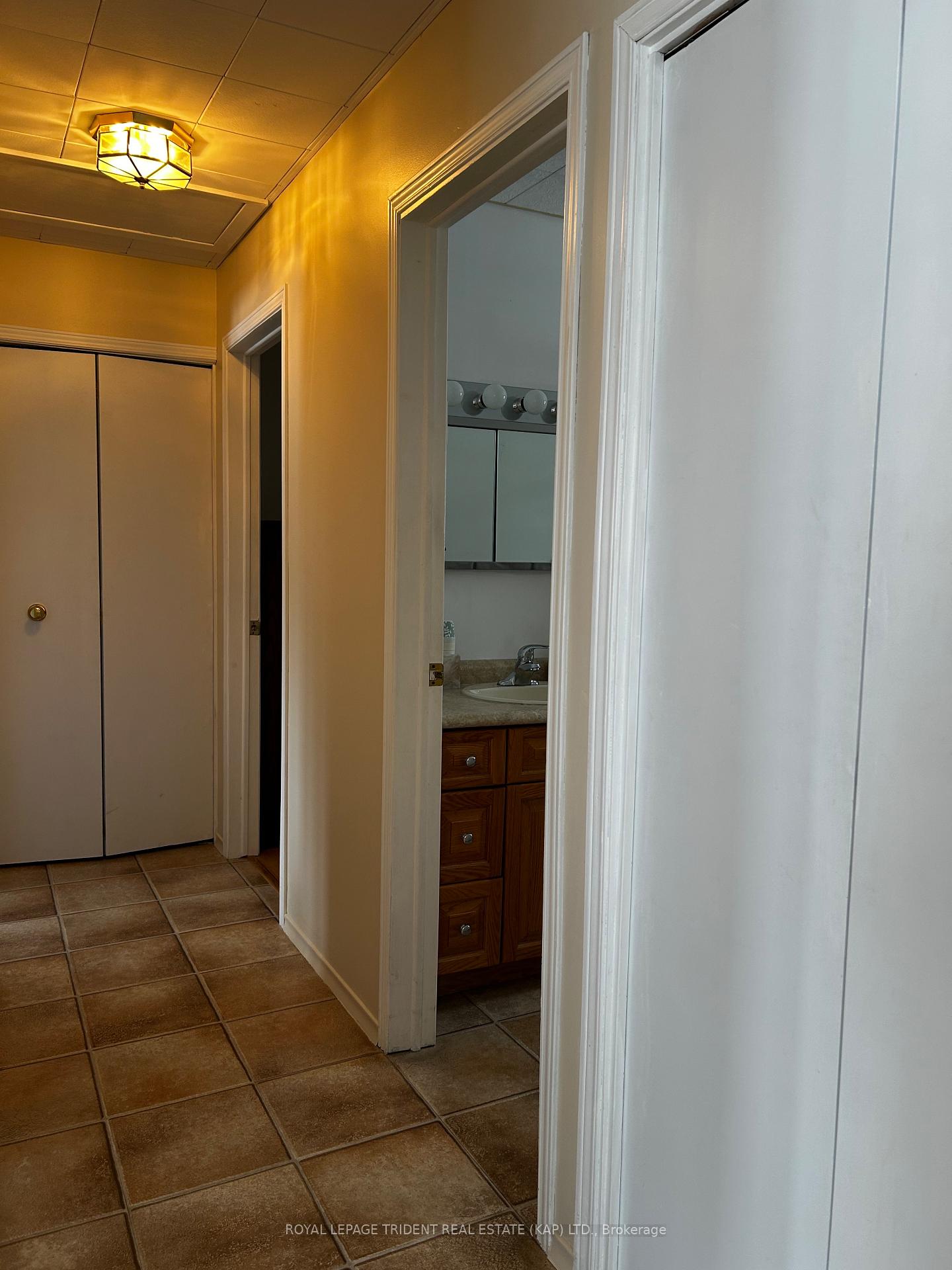 Photo 17 of 16 Albert Street N, Kapuskasing — HOMEH