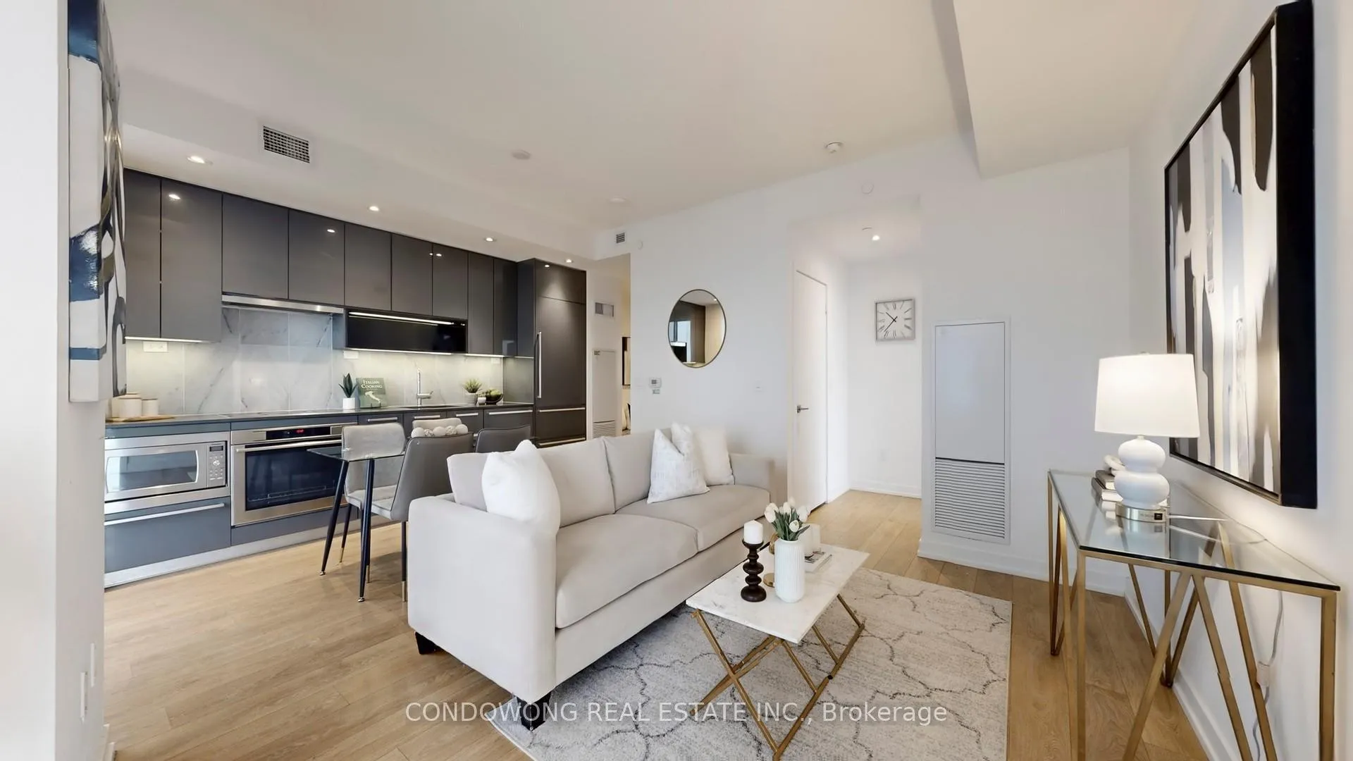 Photo 1 of Unit 3003, 117 McMahon Drive, North York, Bayview Village — HOMEH