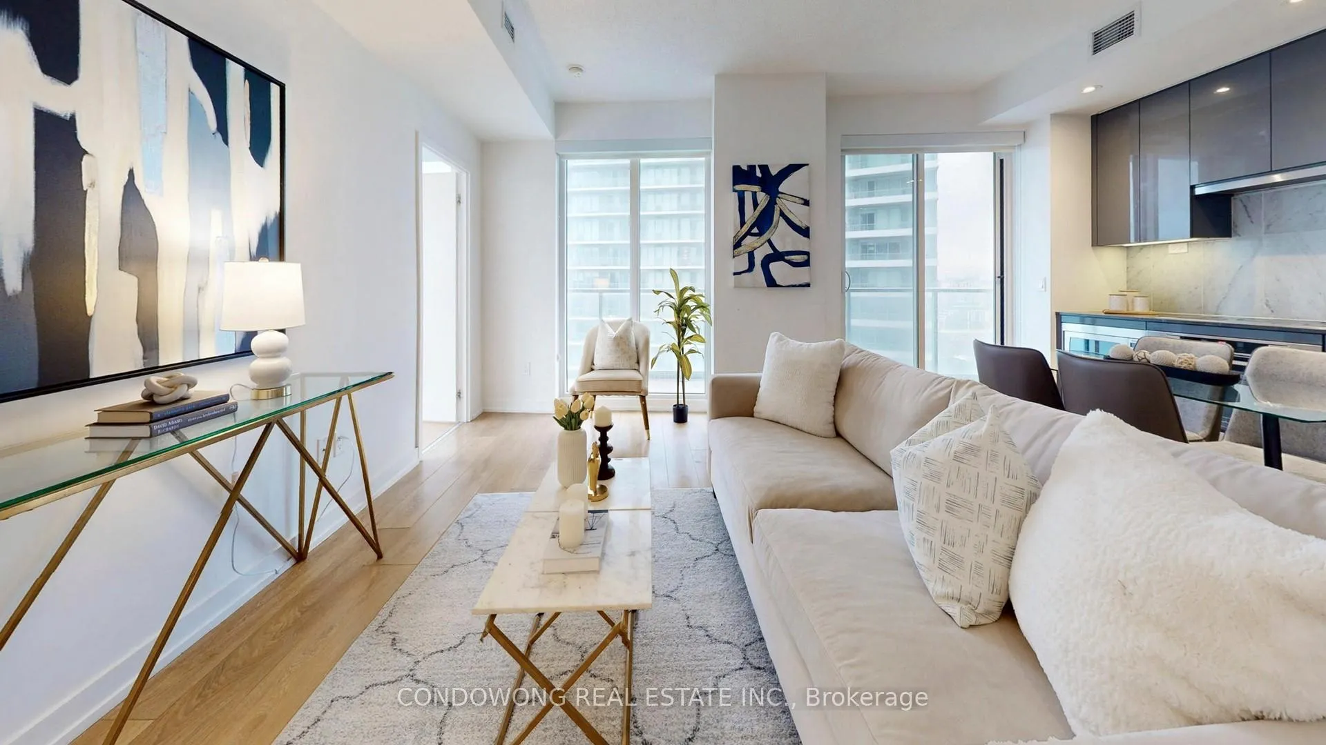 Photo 2 of Unit 3003, 117 McMahon Drive, North York, Bayview Village — HOMEH